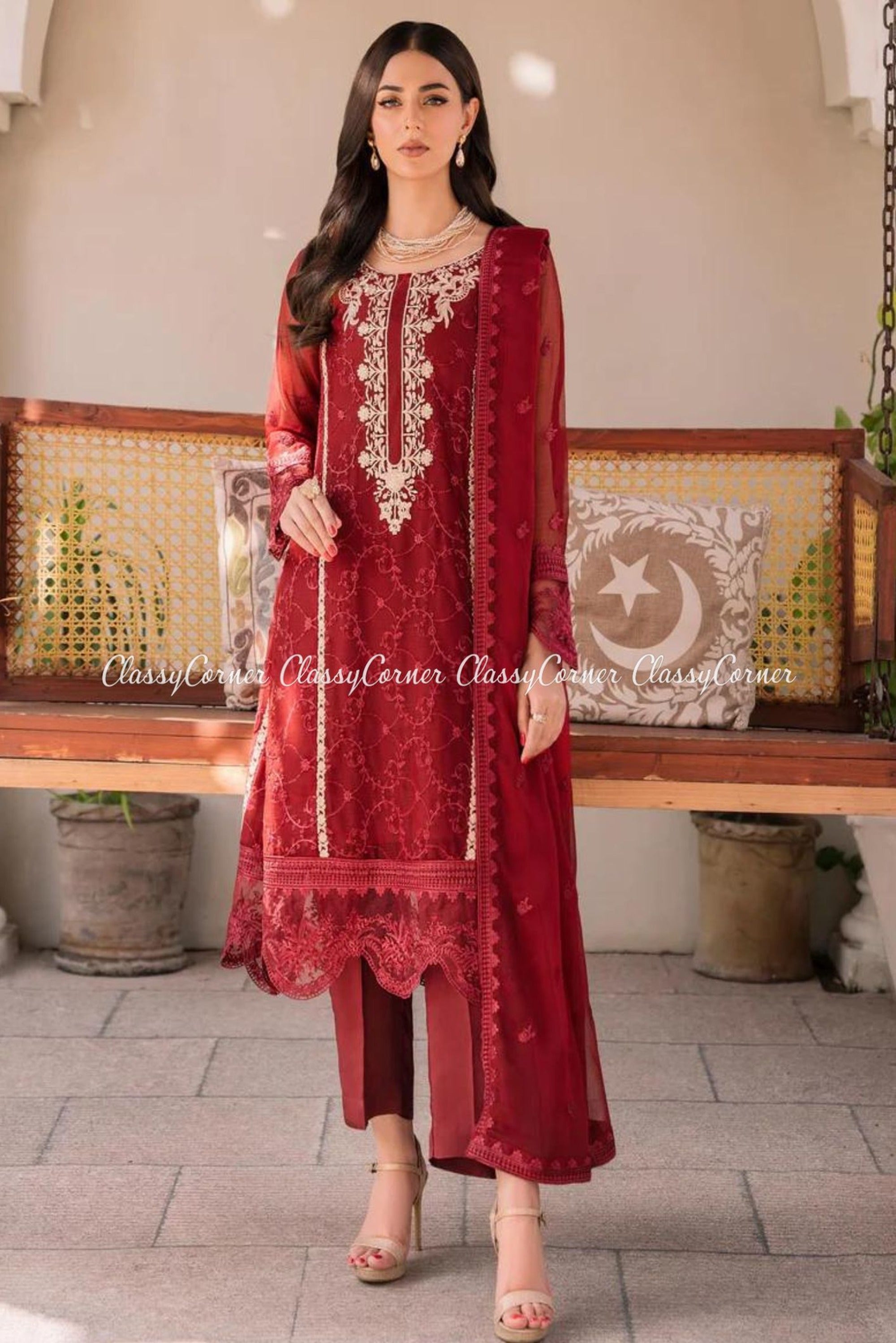 
Pakistani Party Wear Fancy Dresses Online