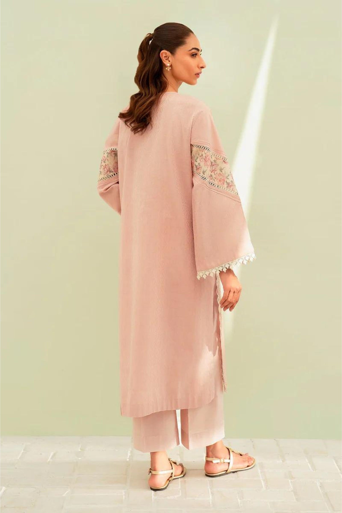 Pakistani Readymade Salwar Kameez 