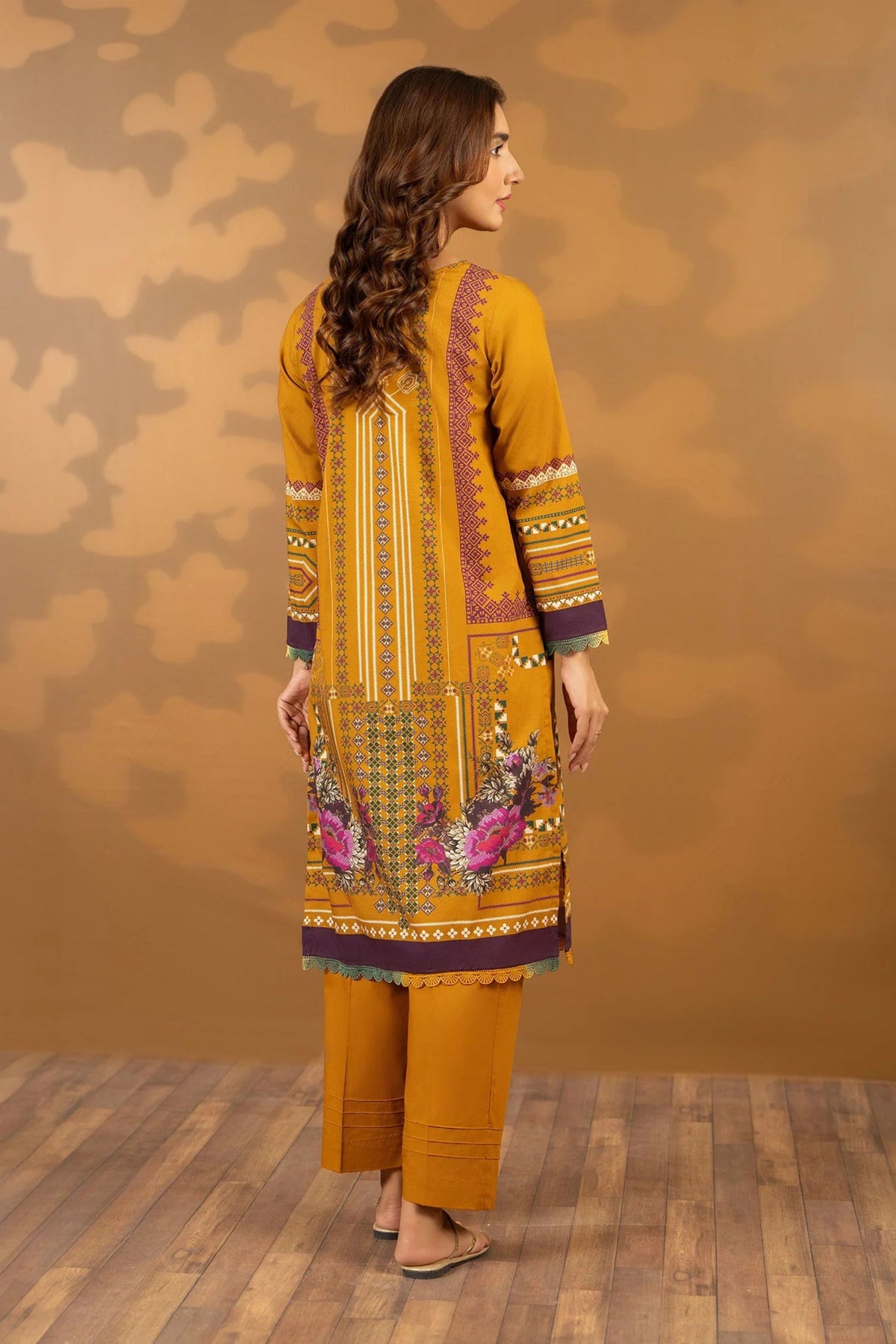  Pakistani Readymade Outfits Online