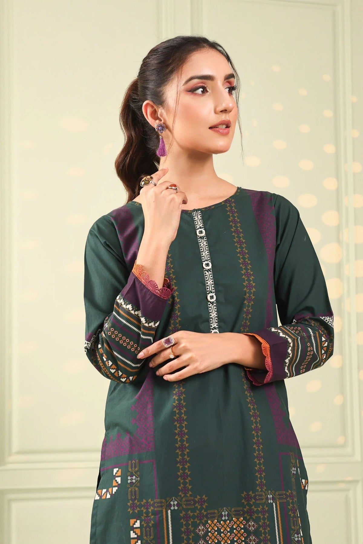 Pakistani Readymade Outfits Online