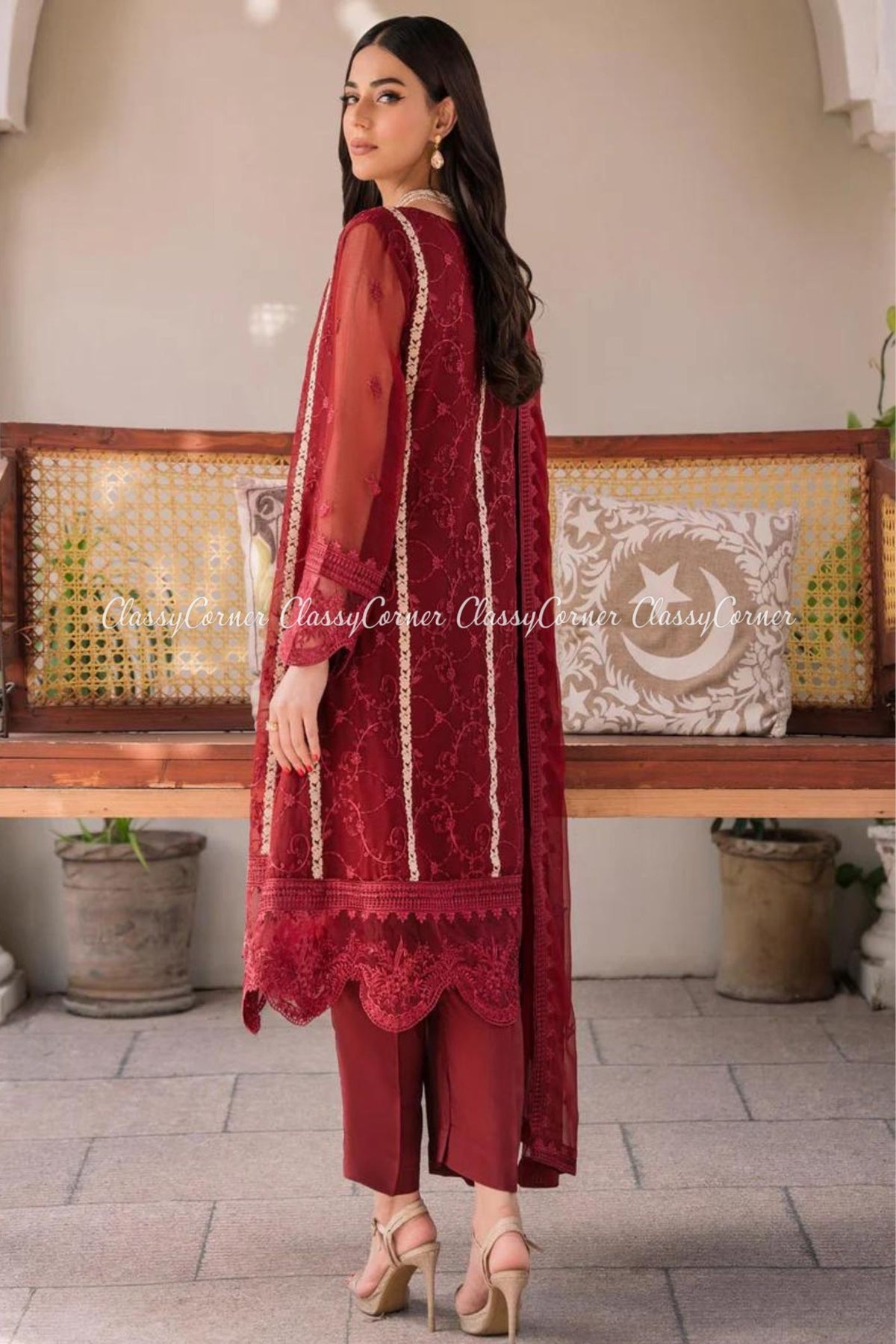 
Pakistani Party Wear Fancy Dresses Online