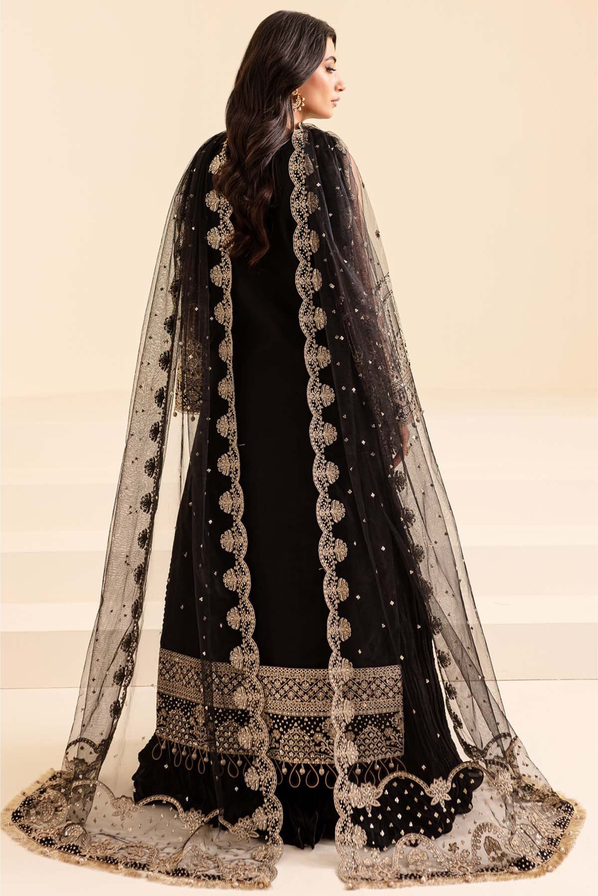 Pakistani lehenga for wedding