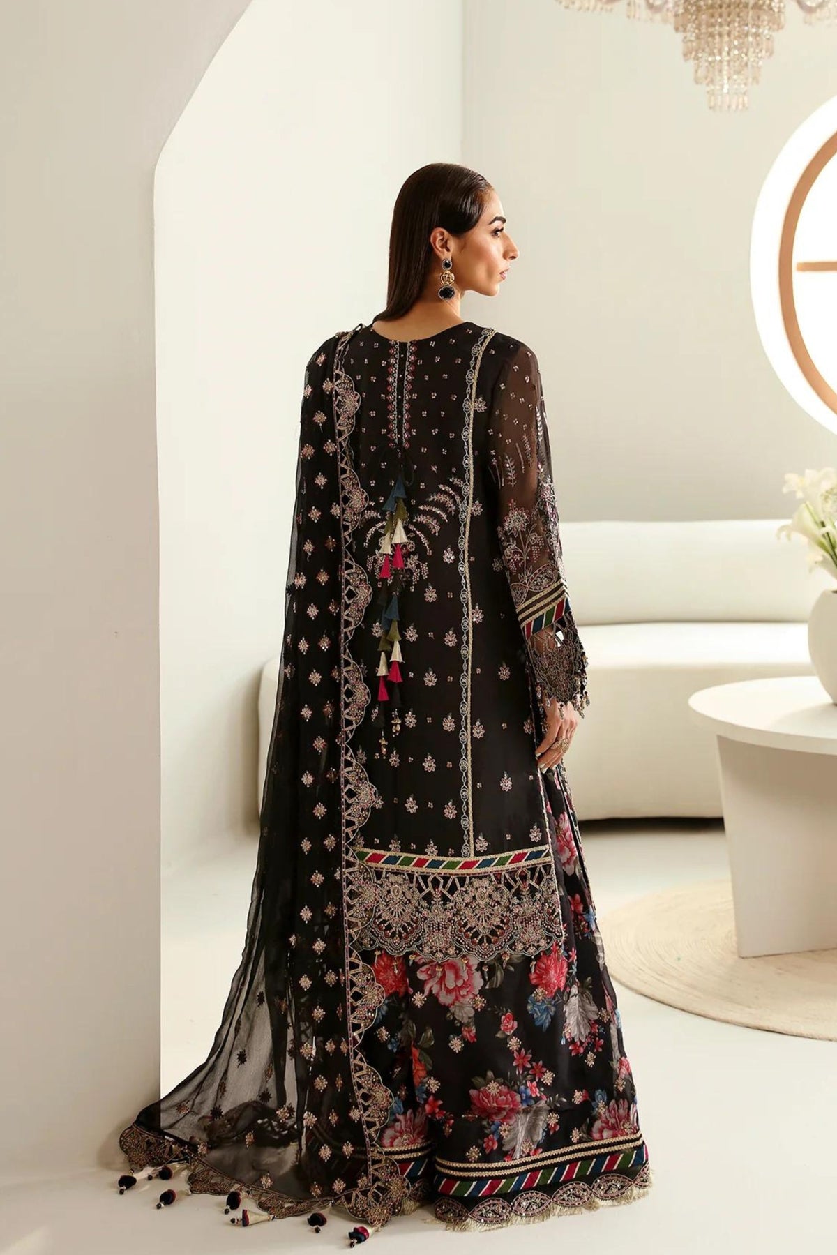 Pakistani Wedding Suits For Women