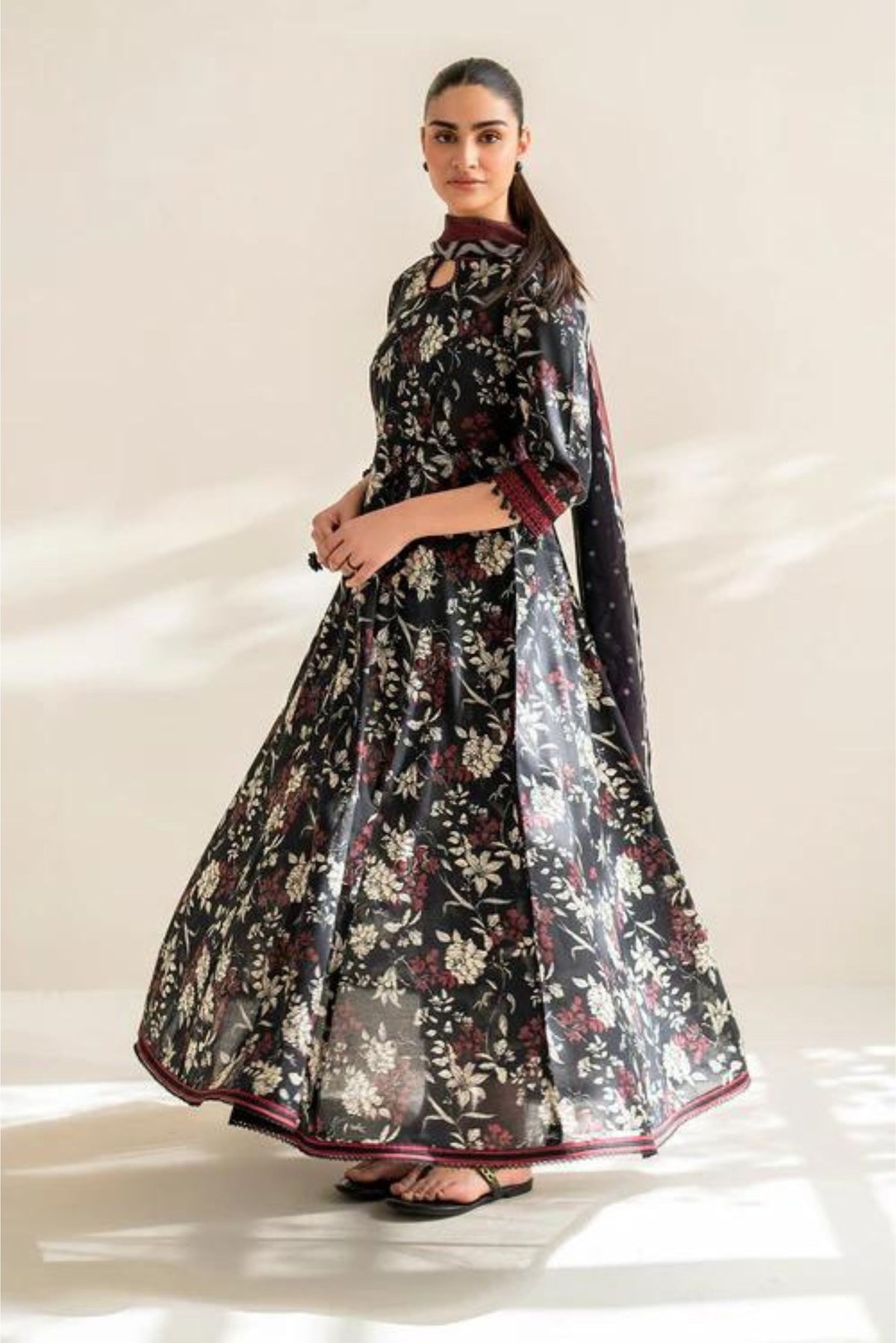 Women Lawn Readymade Suits Online