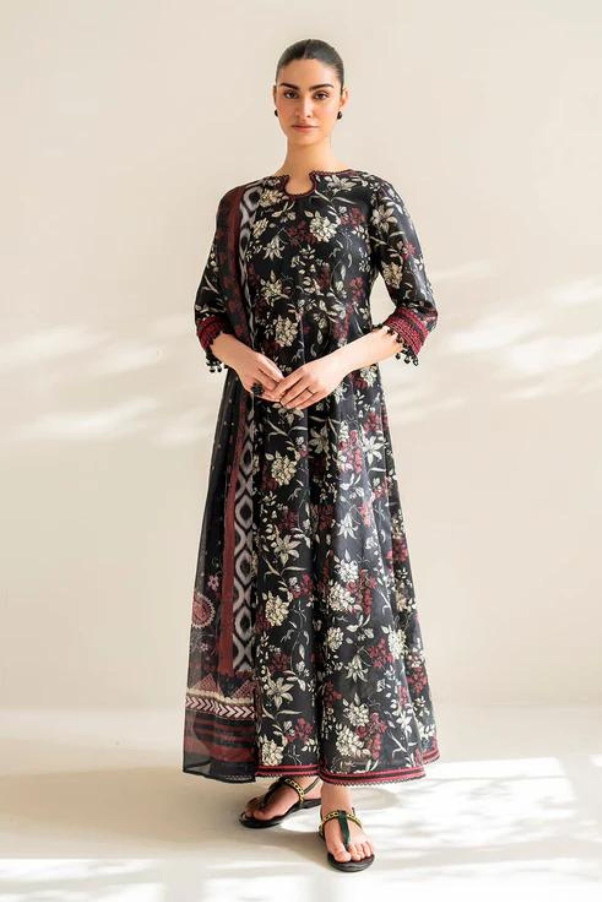 Women Lawn Readymade Suits Online