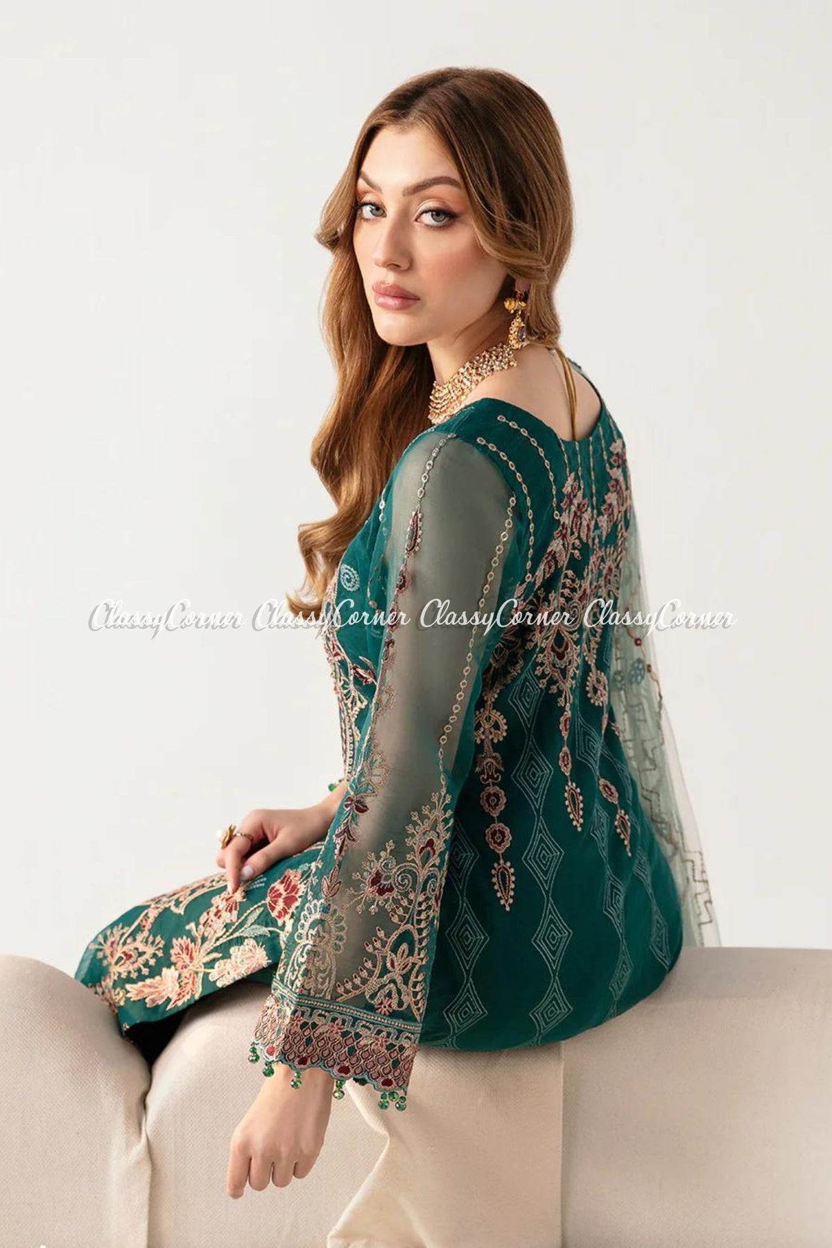 pakistani wedding party outfits