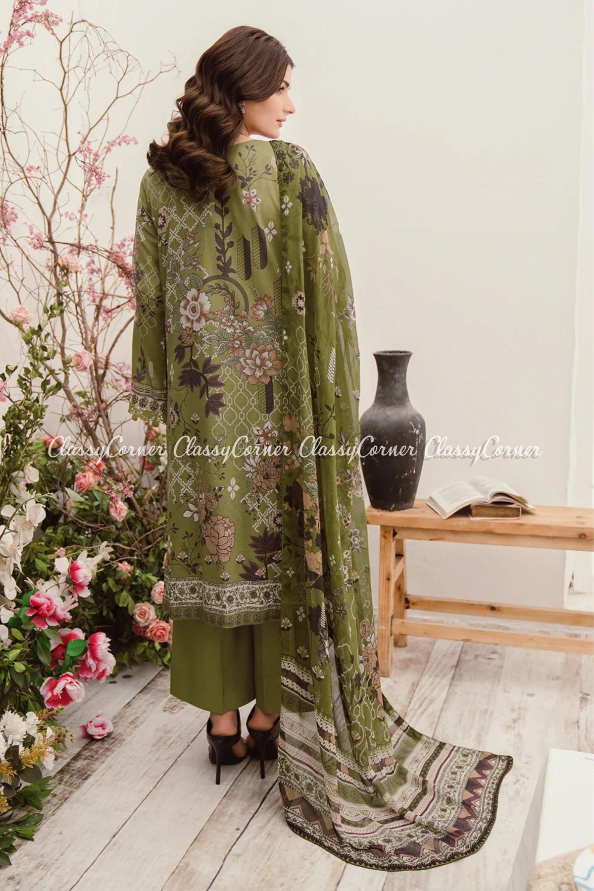 Pakistani Lawn Suits in Sydney