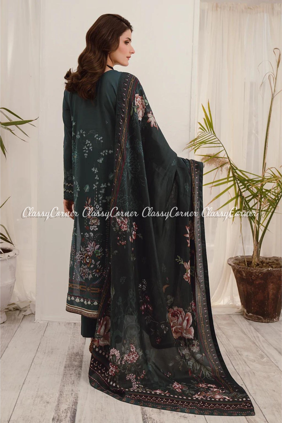 Latest Pakistani Lawn Suits in USA