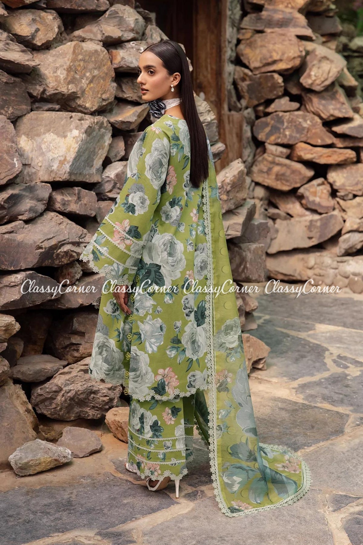 Pakistani Lawn Salwar Kameez 