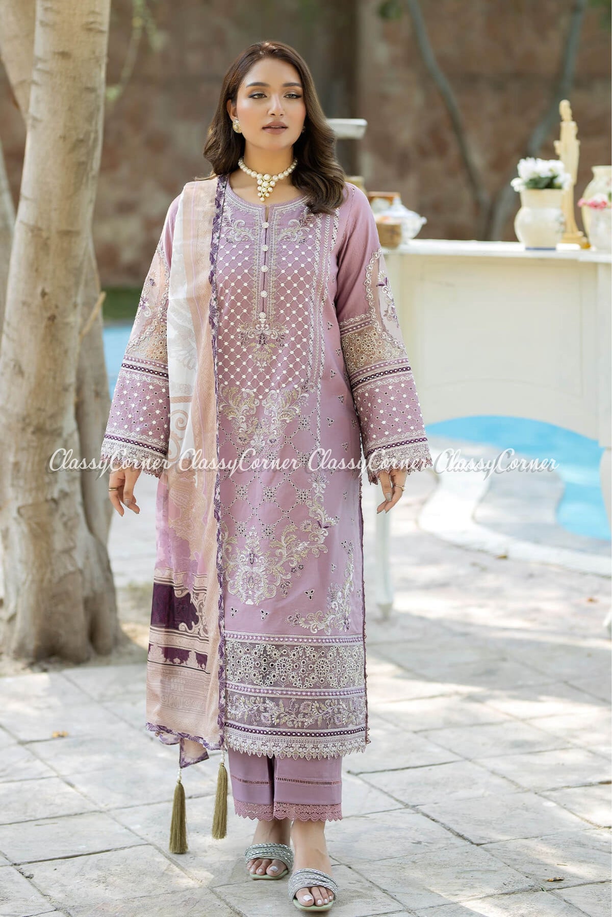 Latest Women Lawn Suits in Sydney Australia