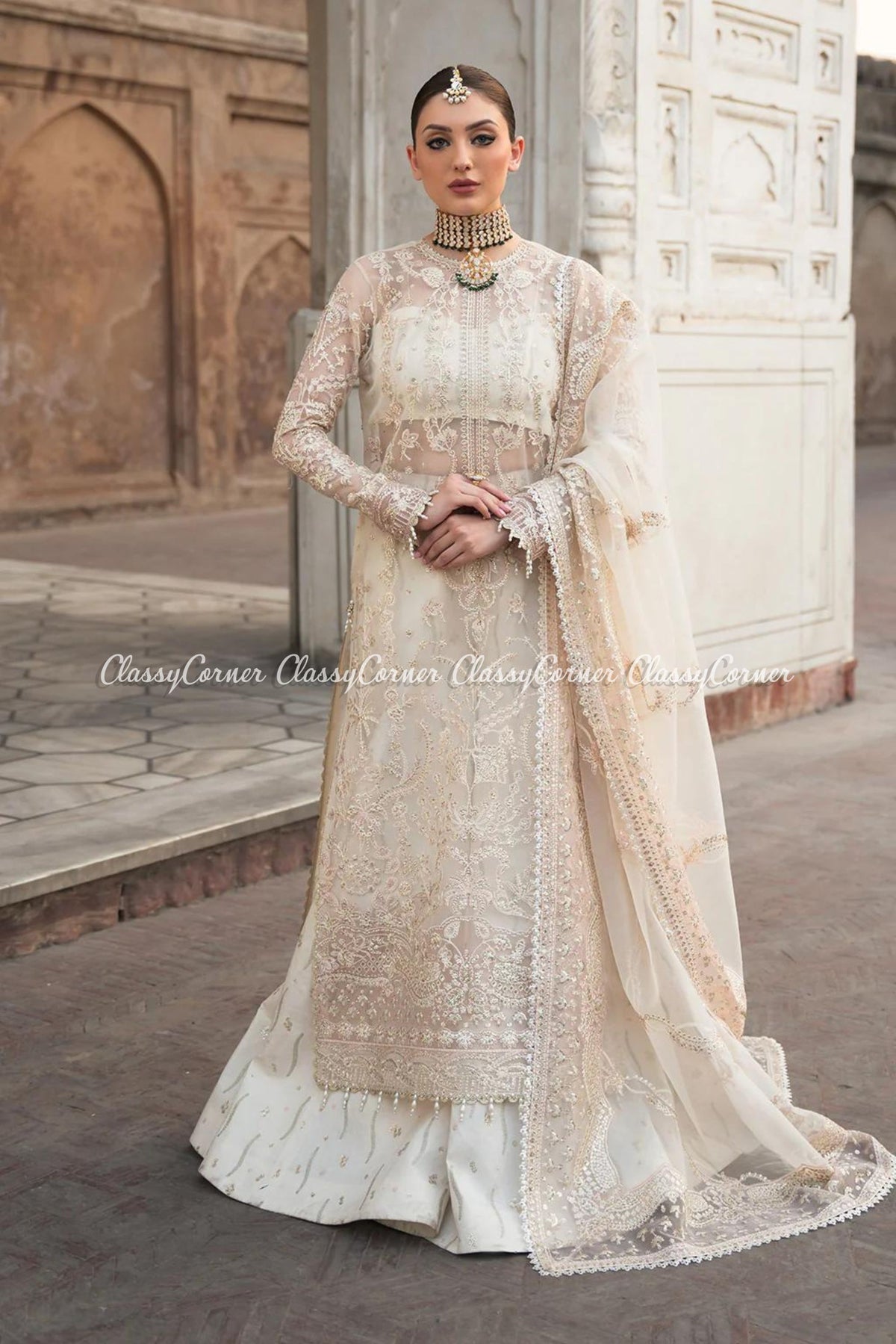 Wedding Wear Pakistani Outfits