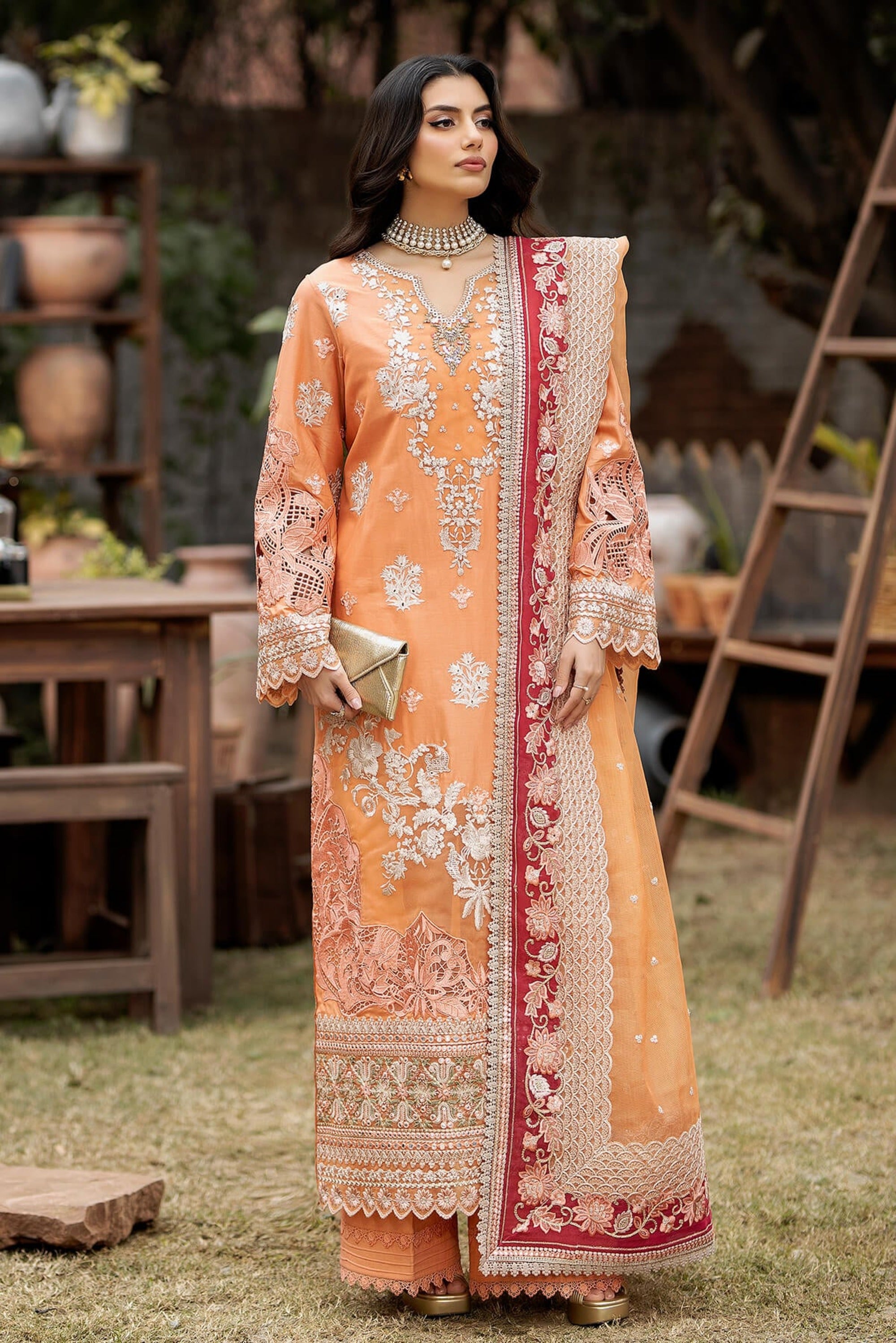 Pakistani Lawn Salwar kameez for weddings