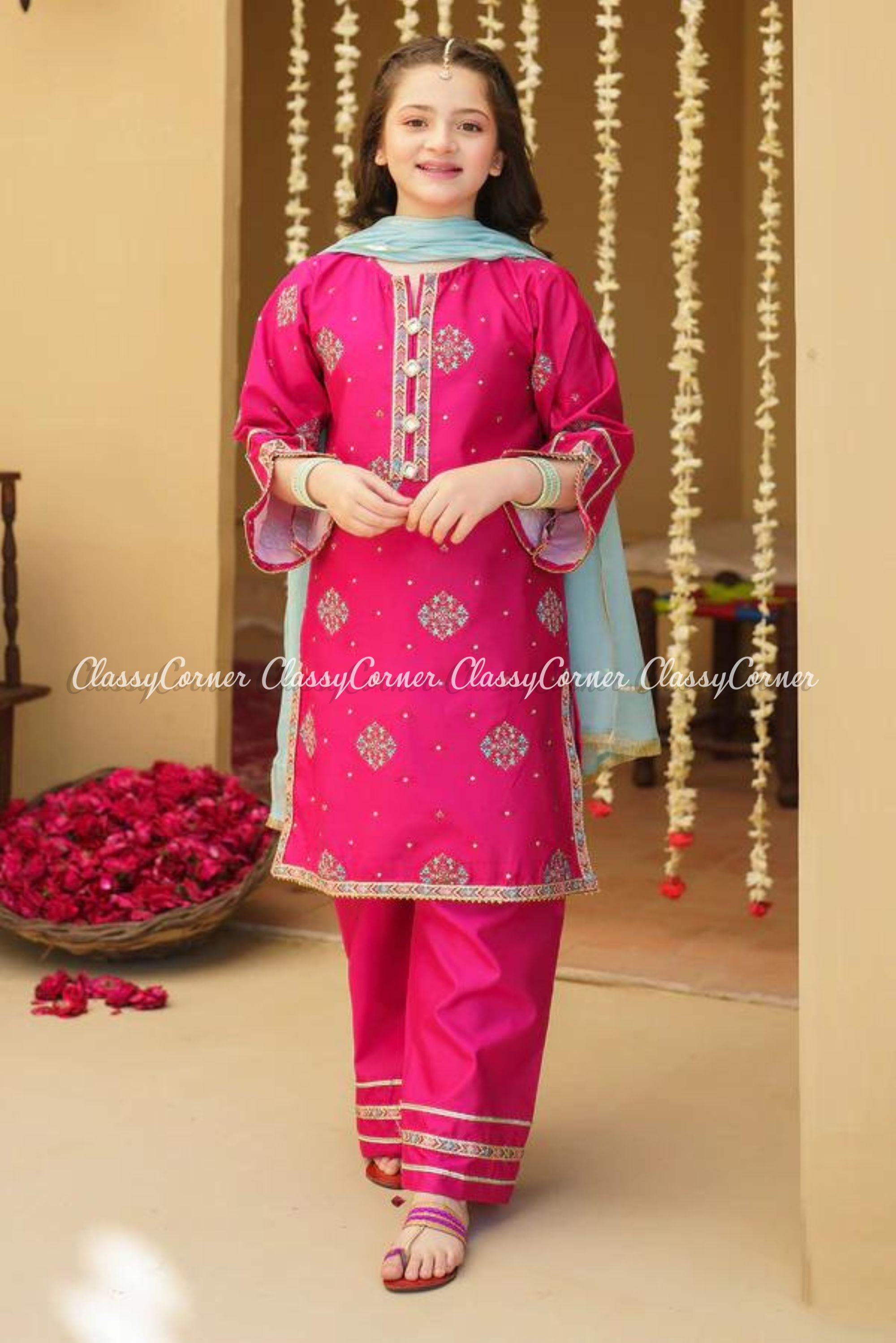 Girls Readymade Suit in UK