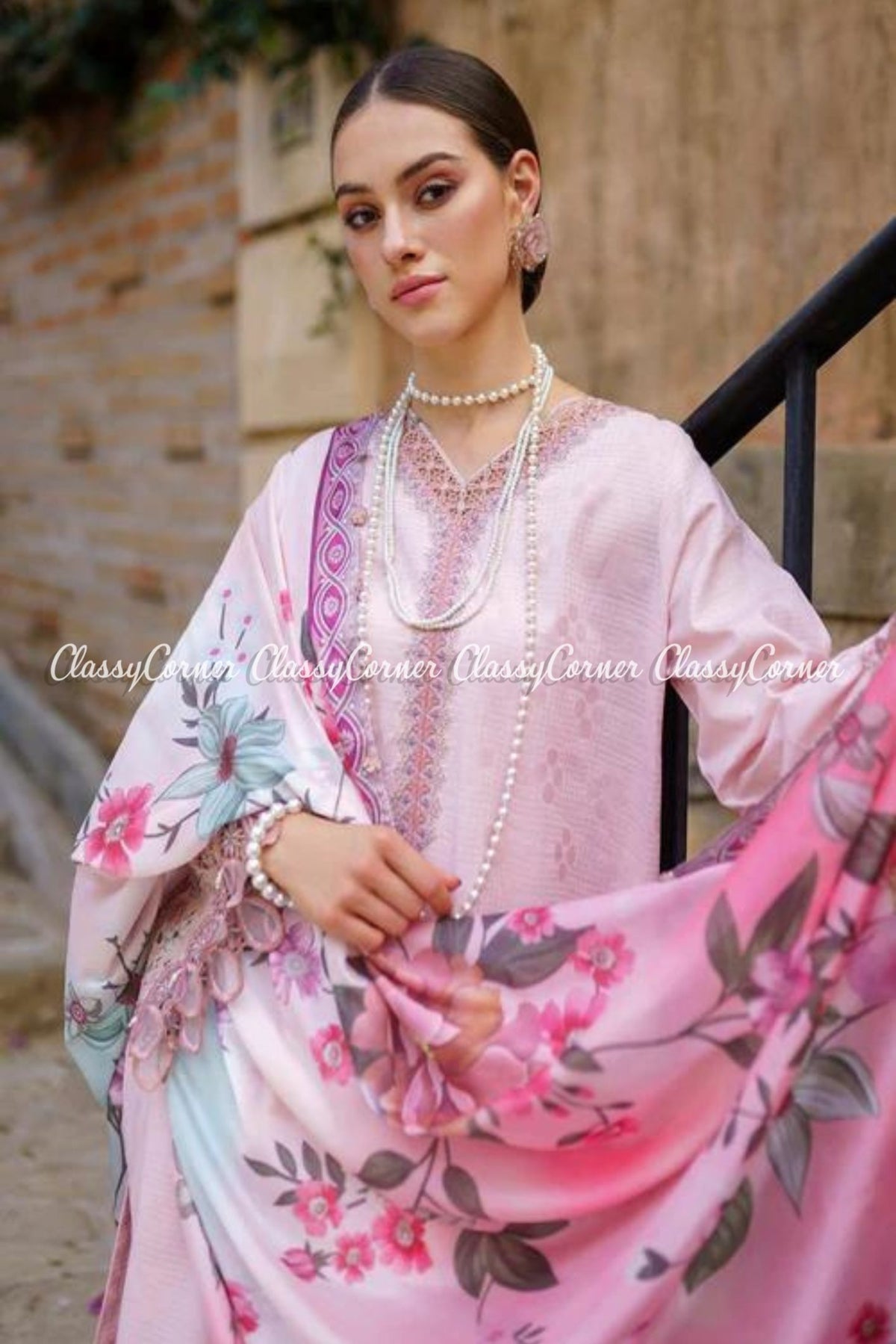 Pink Lawn Pakistani Salwar Kameez