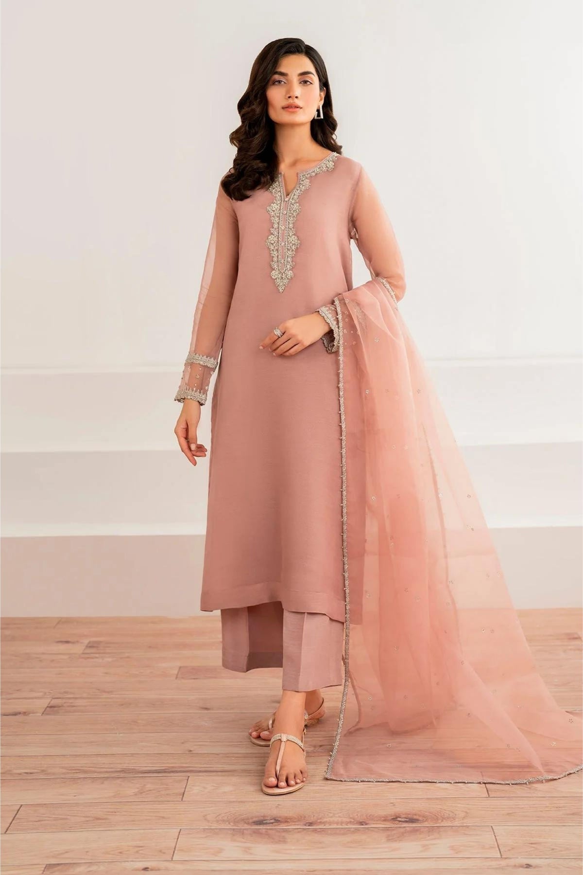 Pakistani Readymade Online Suits