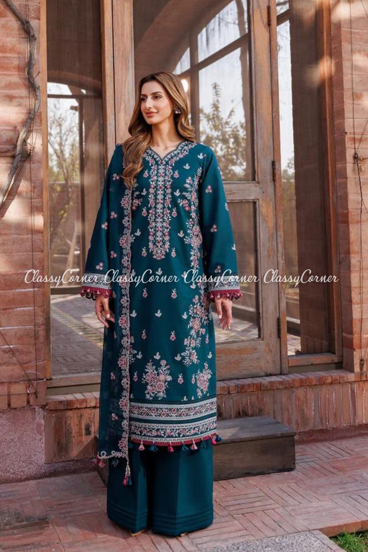 Latest Pakistani Lawn Suits Australia