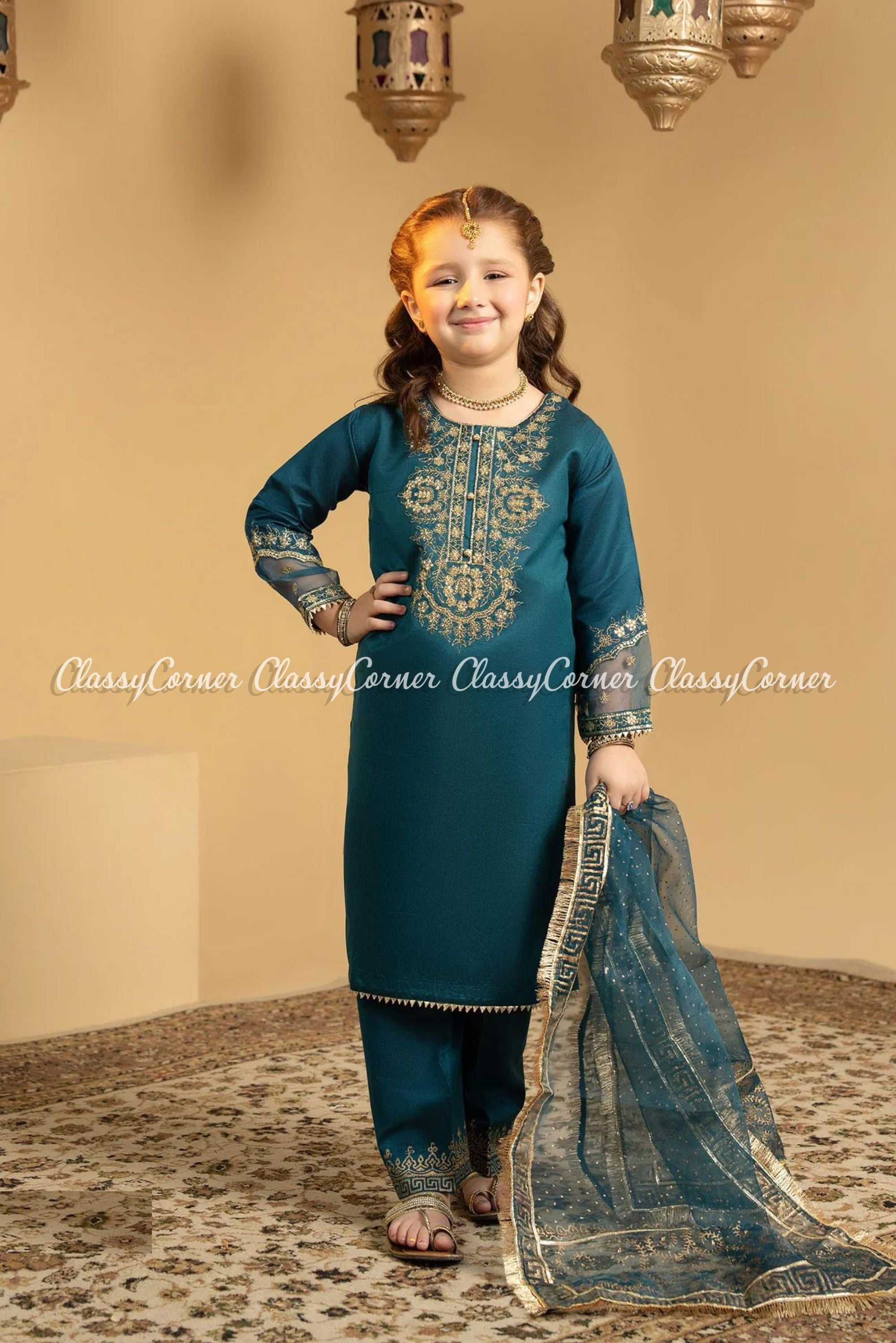 Girls readymade Suit