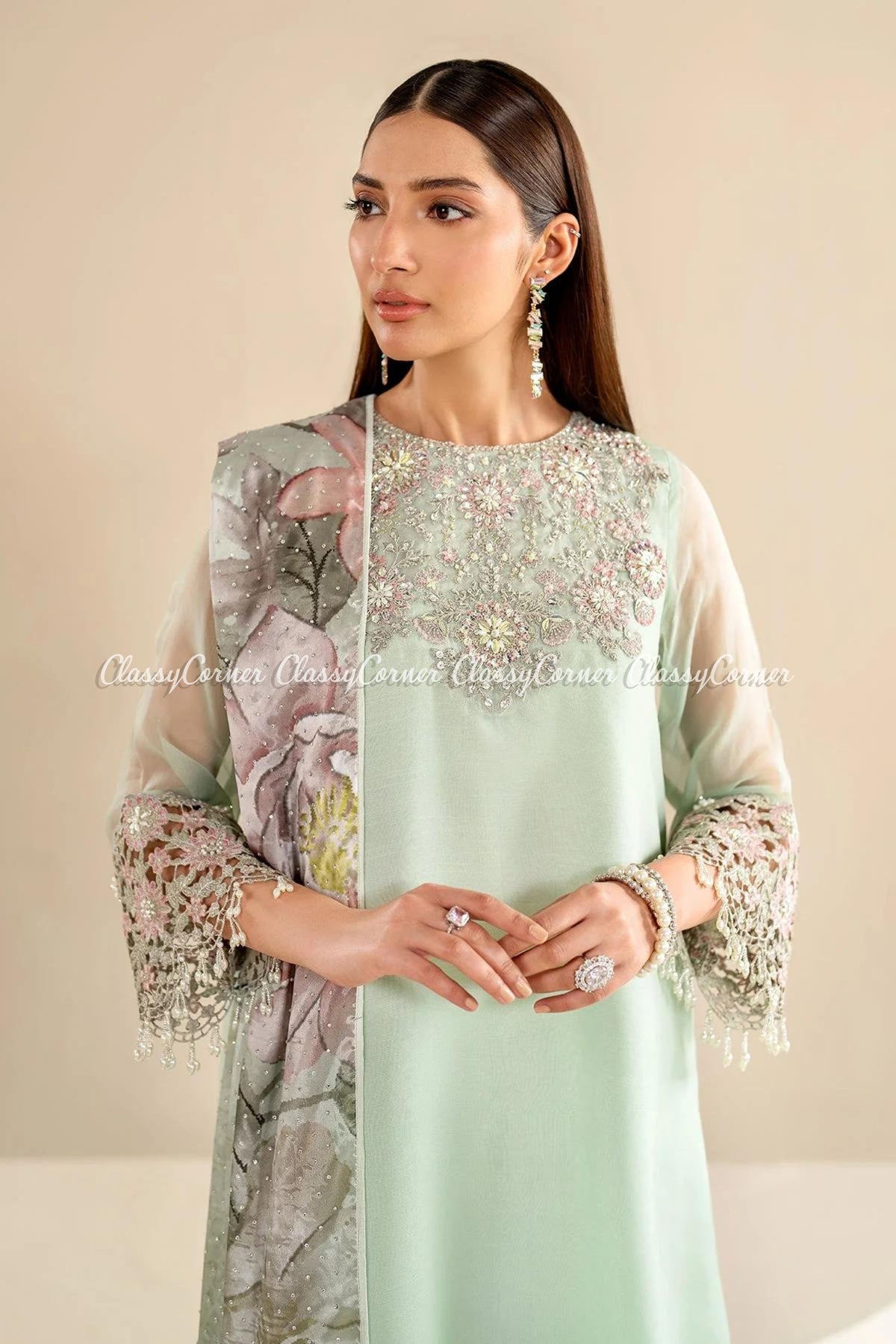 pakistani wedding party outfits