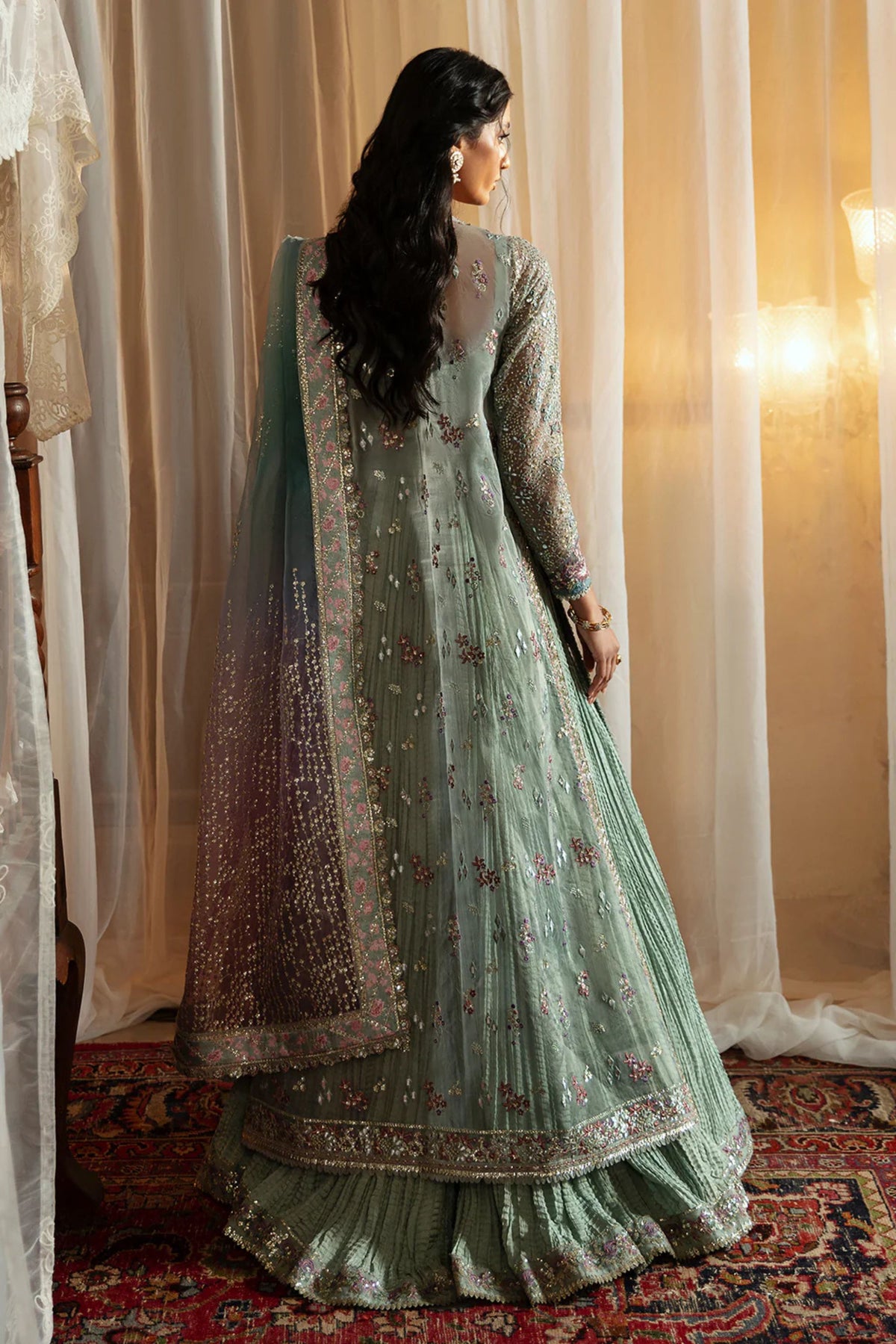 Pakistani Ladies Wedding Outfits