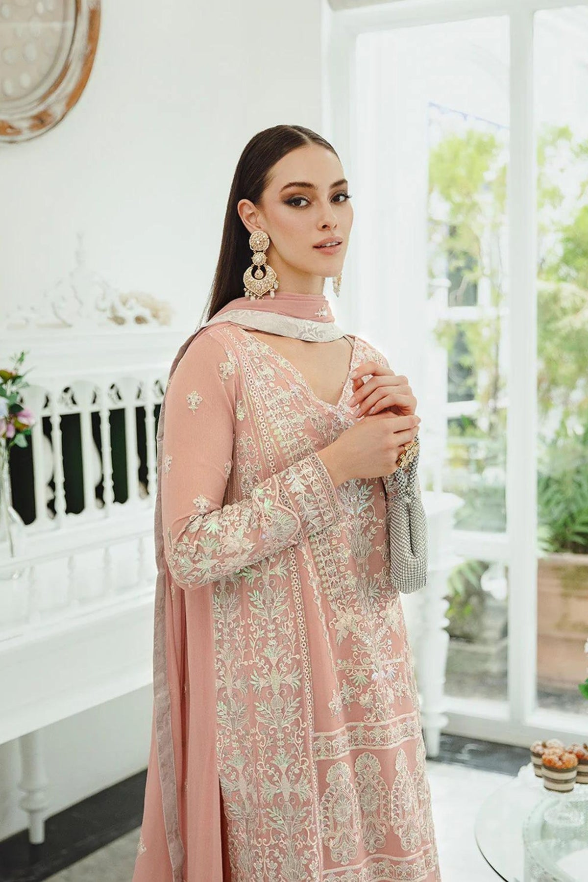 Pakistani Wedding Outfits For Guests