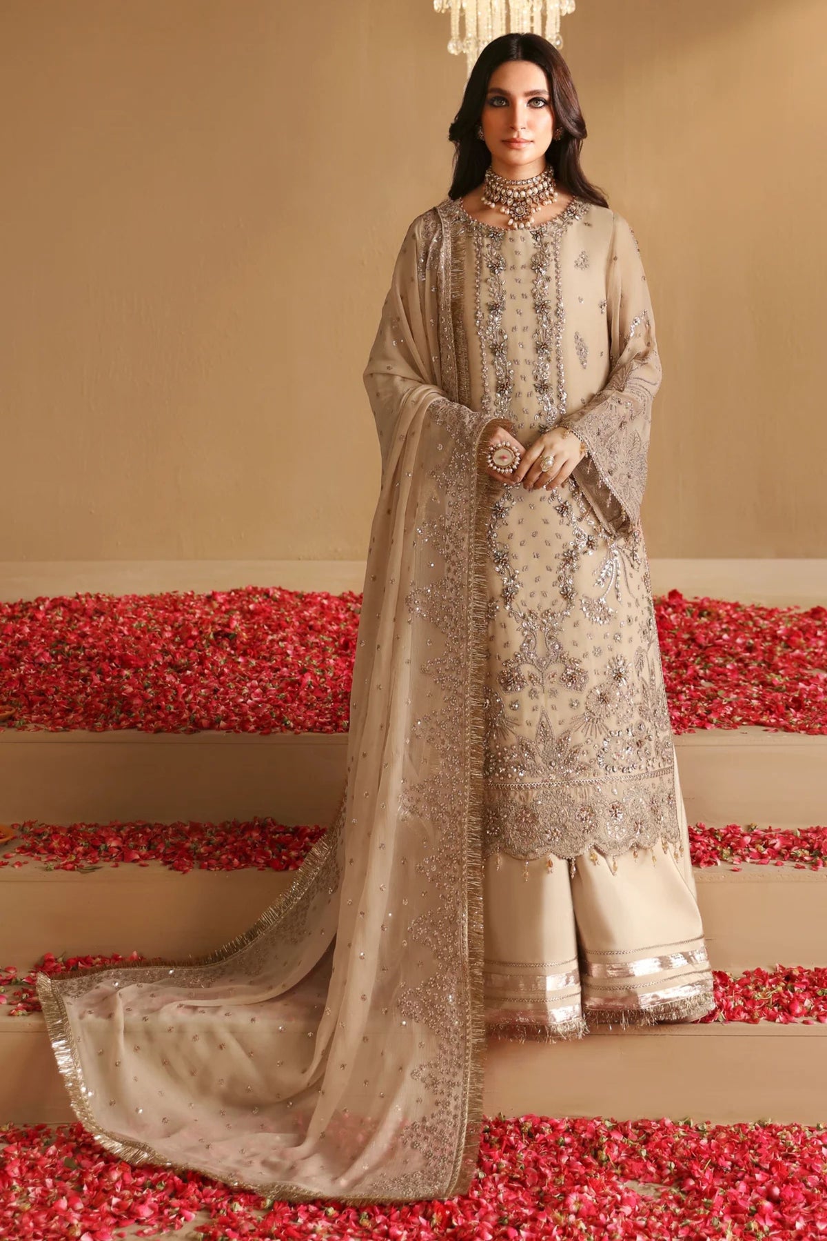 Pakistani Wedding Outfits For Guests