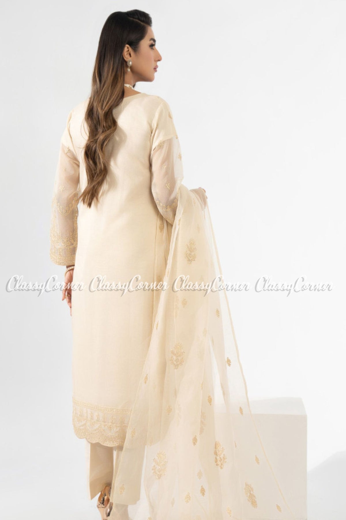 desi pakistani wedding outfits