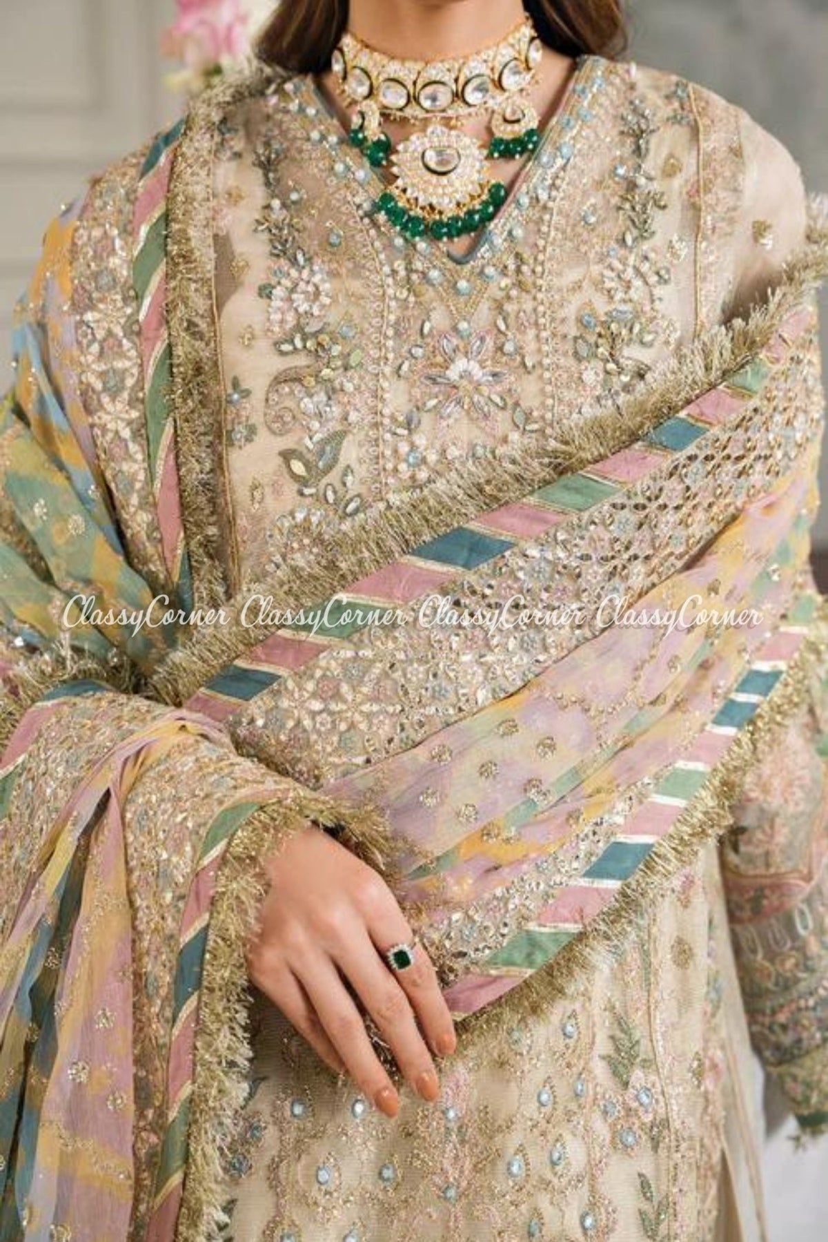 guest outfits to attend pakistani wedding