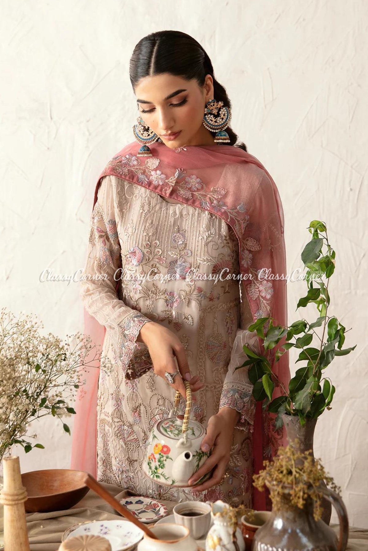 latest wedding outfits pakistani