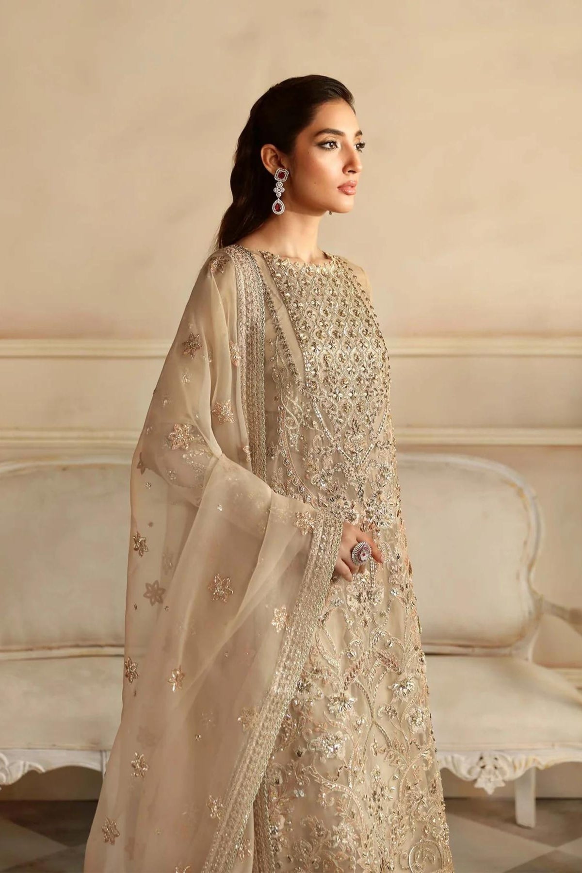 Pakistani Wedding Outfits For Guests