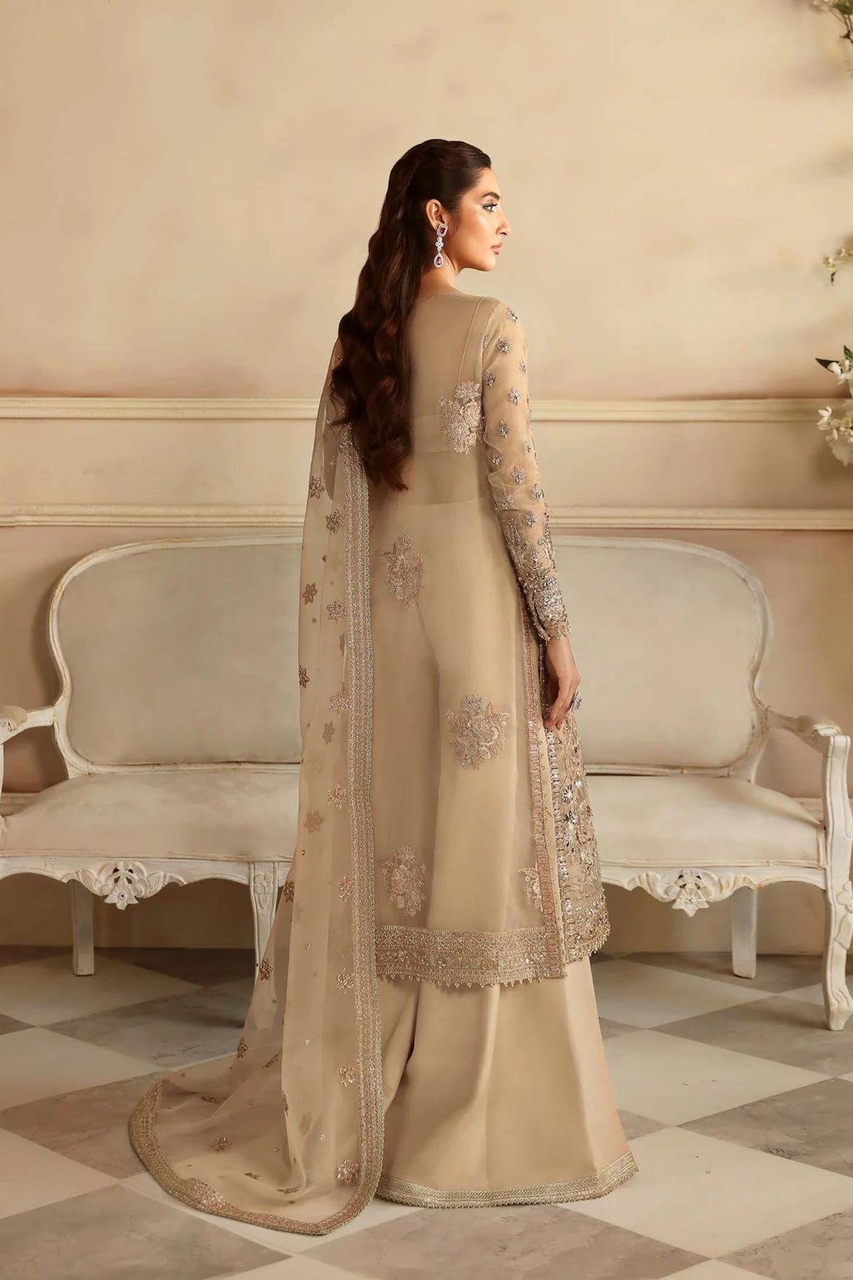 Pakistani Wedding Outfits For Guests