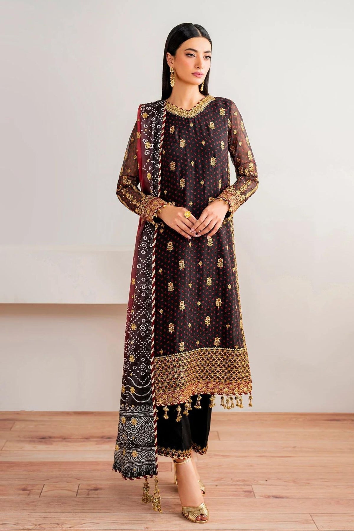 Party Dress For Pakistani Wedding