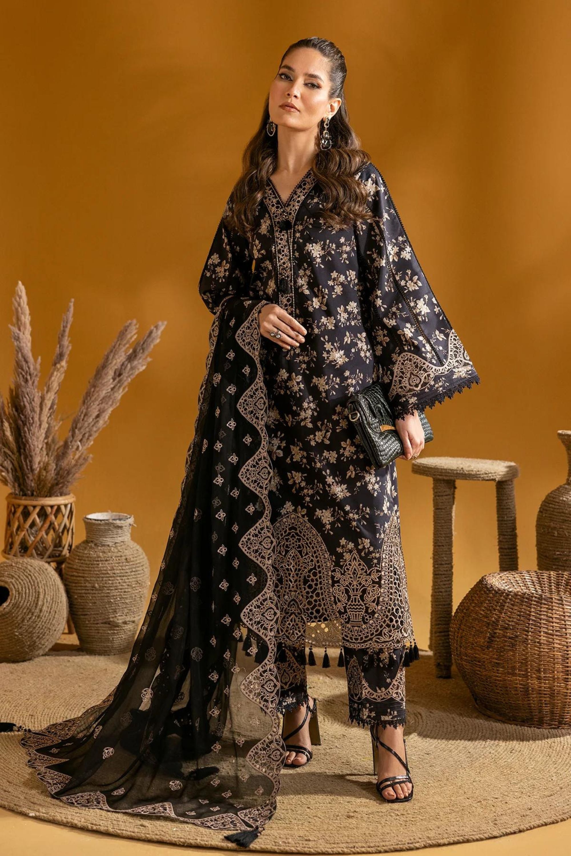 Pakistani Formal Wears For Get togathers