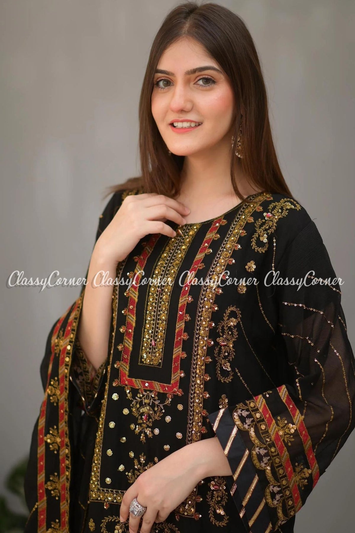 latest wedding outfits pakistani