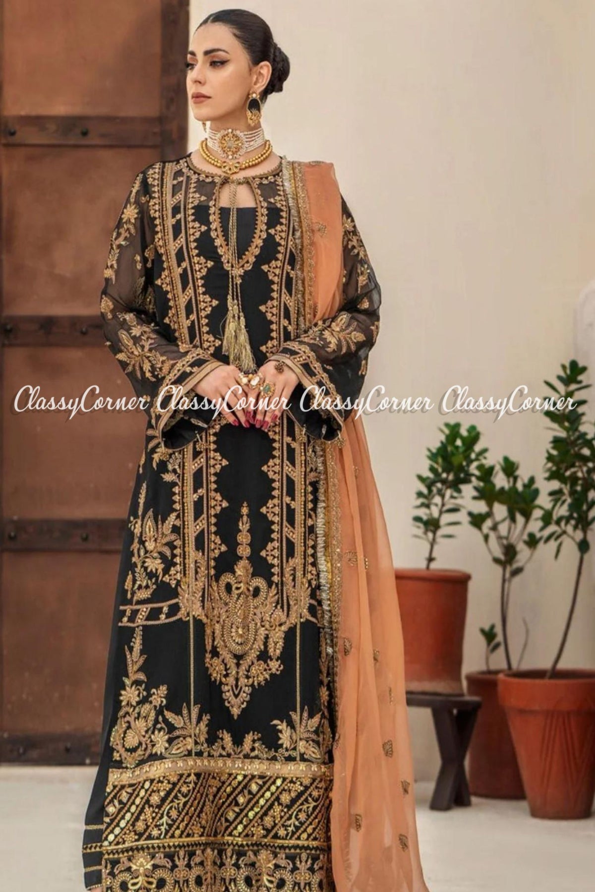 Black Golden Chiffon Embroidered Pakistani Salwar Kameeez