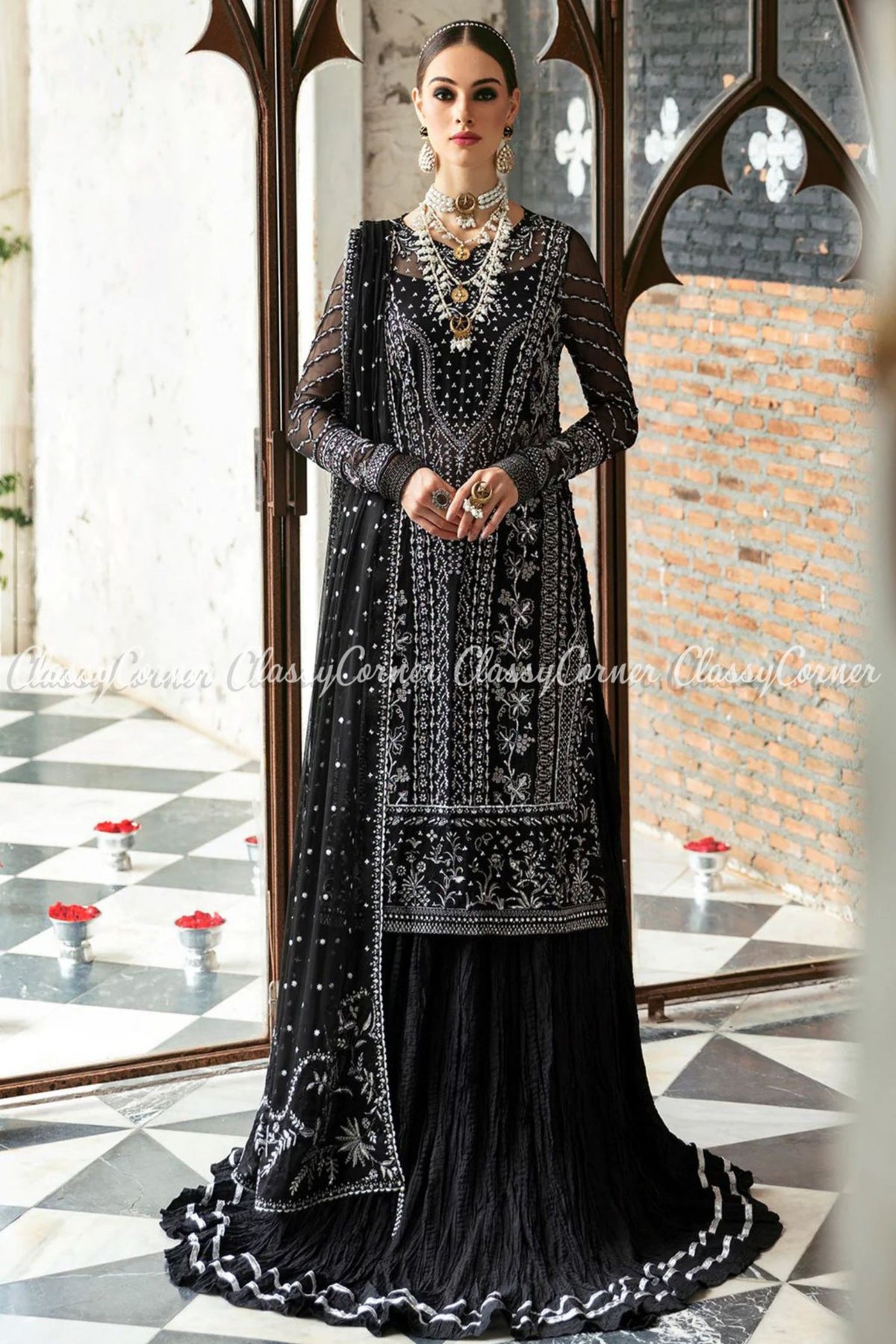 pakistani ladies wedding outfits