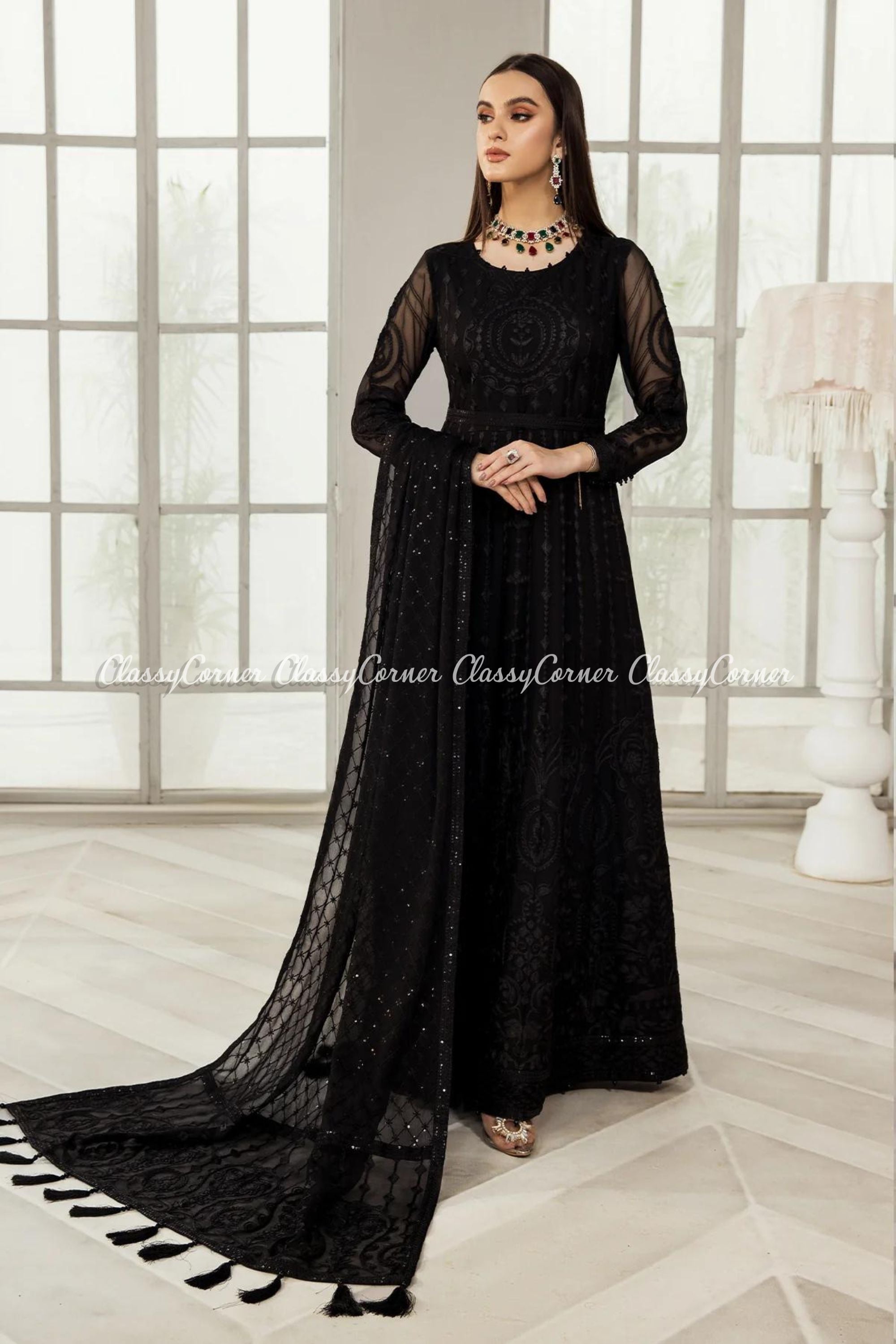 Pakistani Wedding Fashion For Women