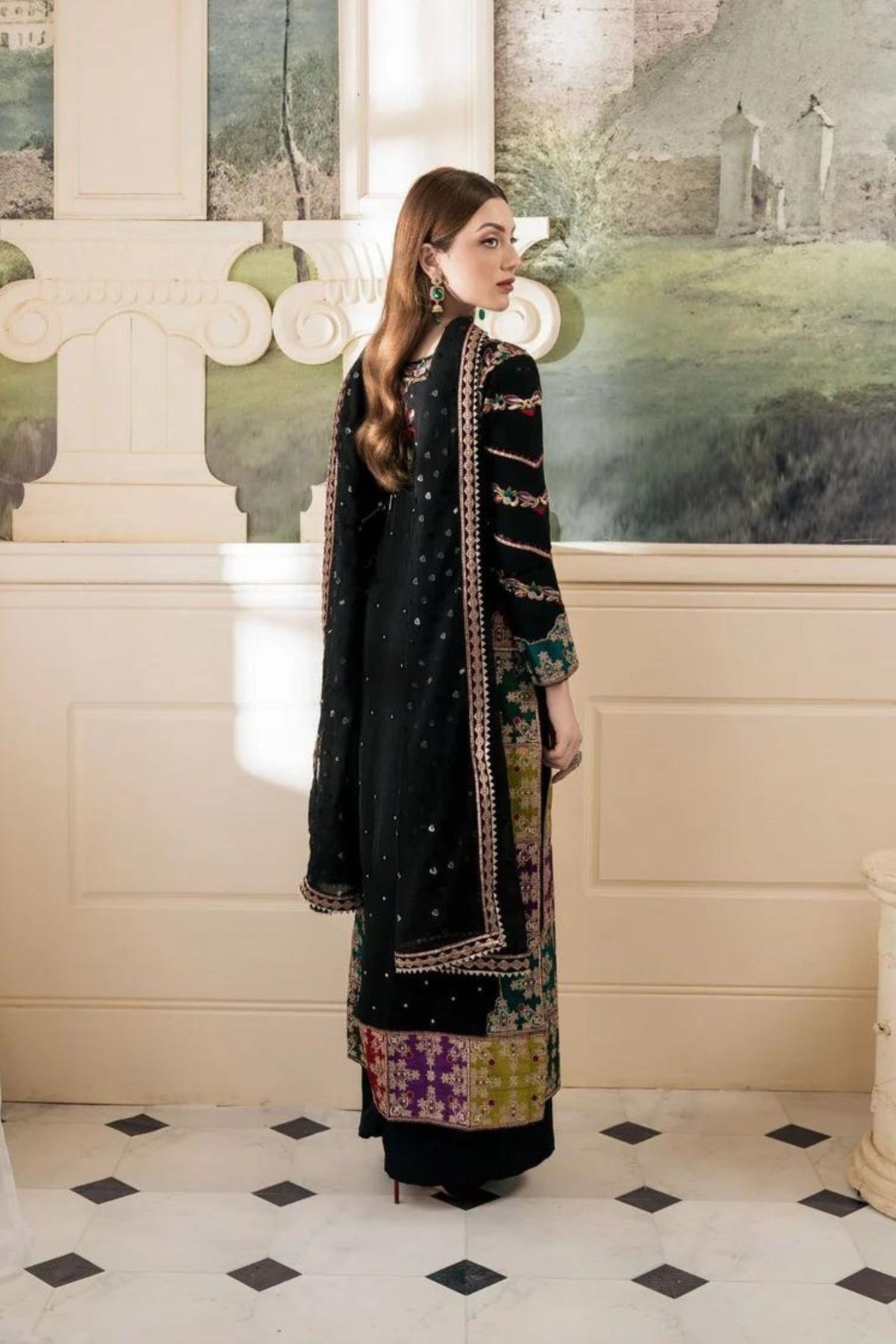 Pakistani Wedding Suits For Women