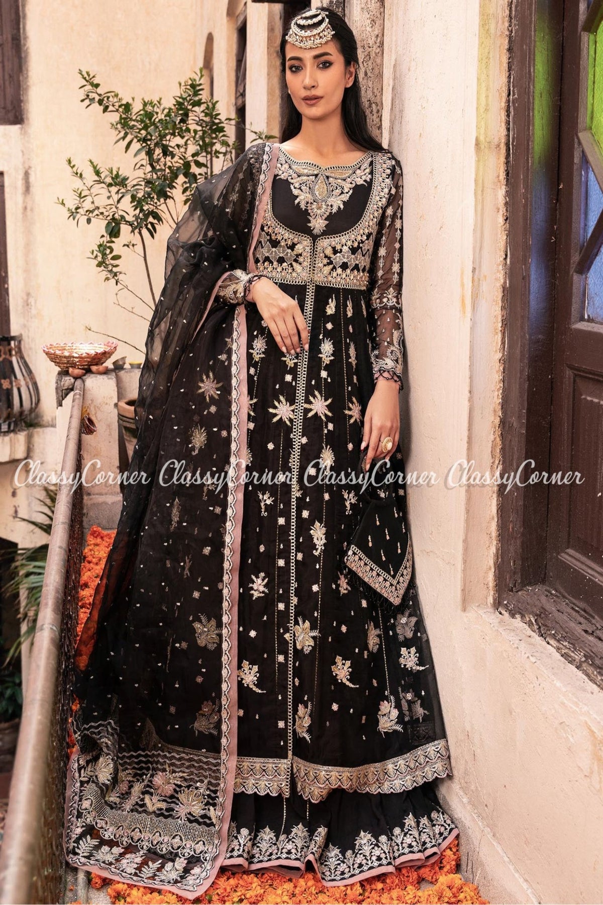 wedding guest outfits pakistani