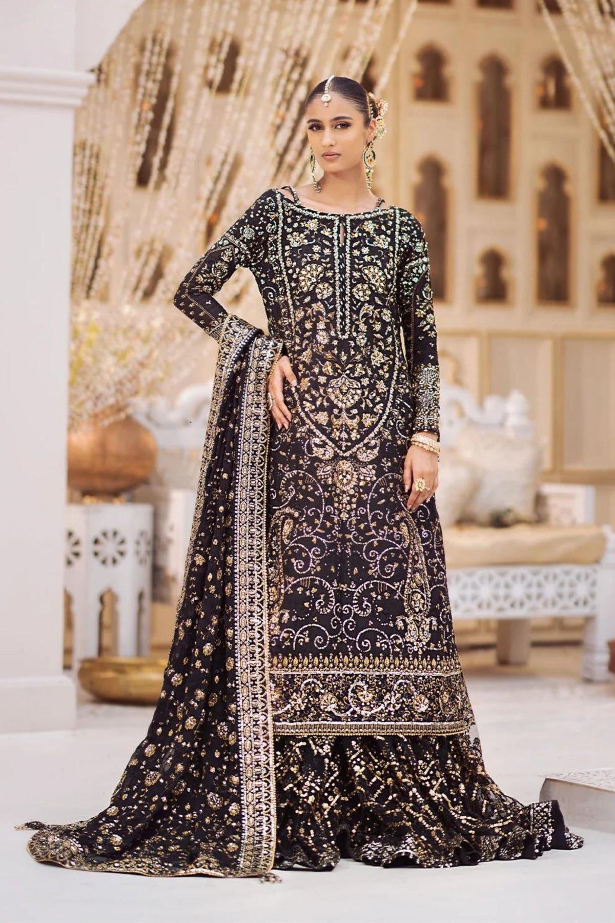 Pakistani Wedding Outfits For Ladies