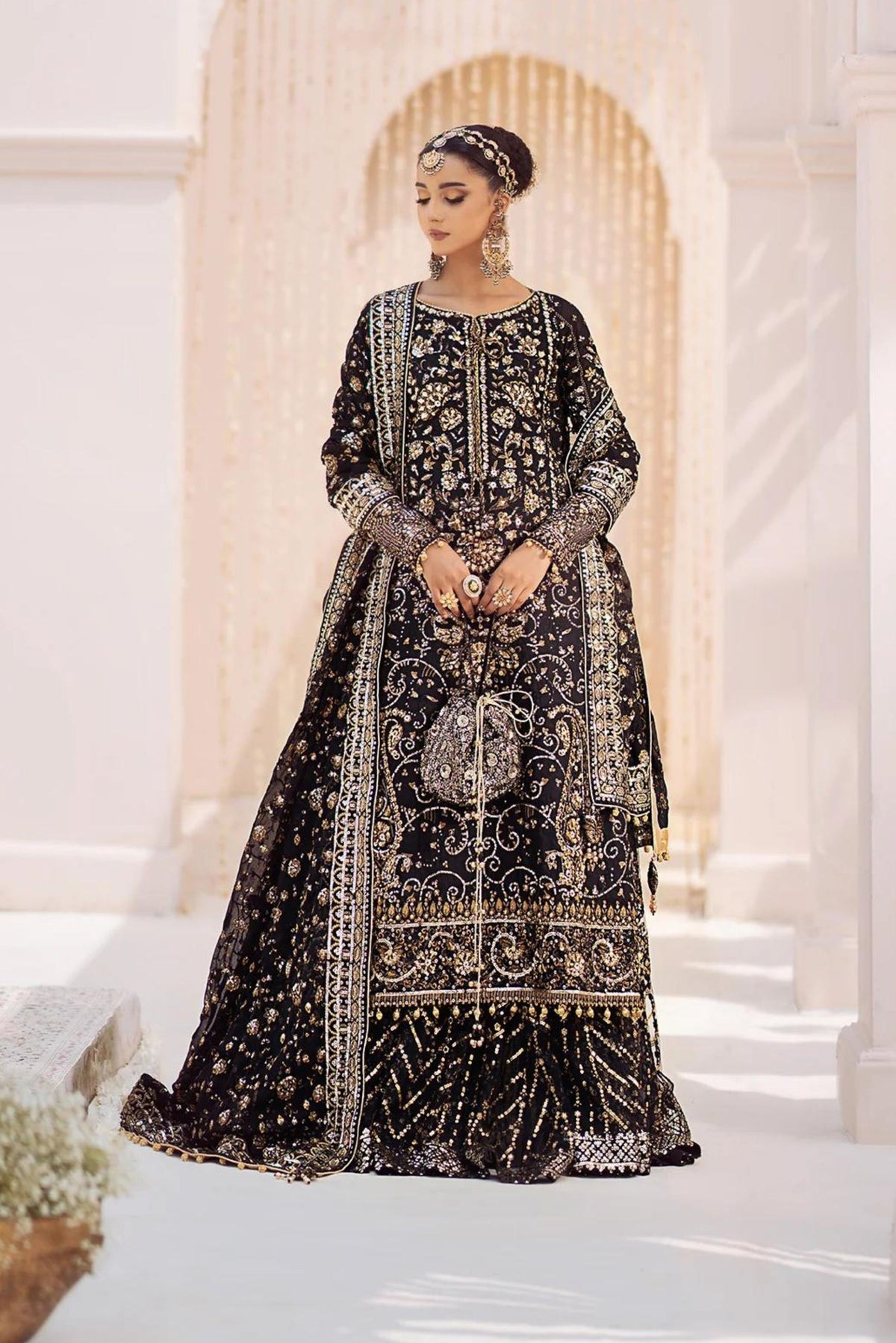 Pakistani Wedding Outfits For Ladies