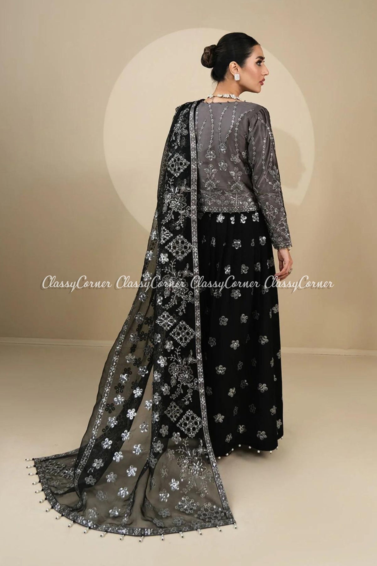 Pakistani wedding outfits for women in Sydney