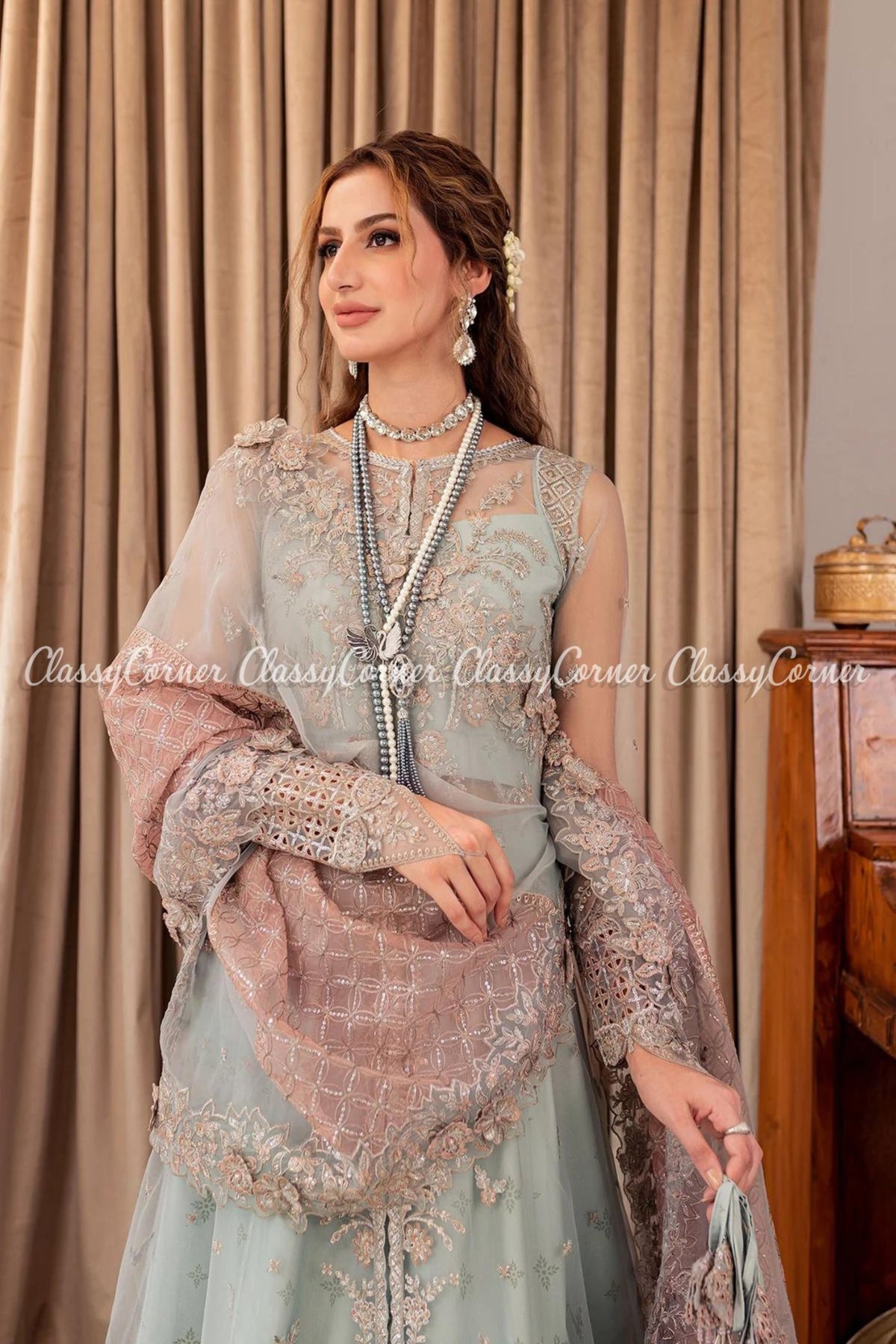 pakistani wedding party outfits