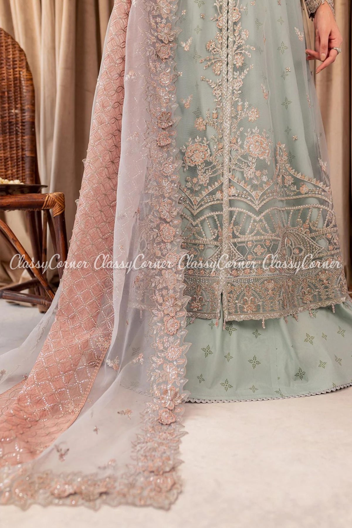 pakistani wedding party outfits