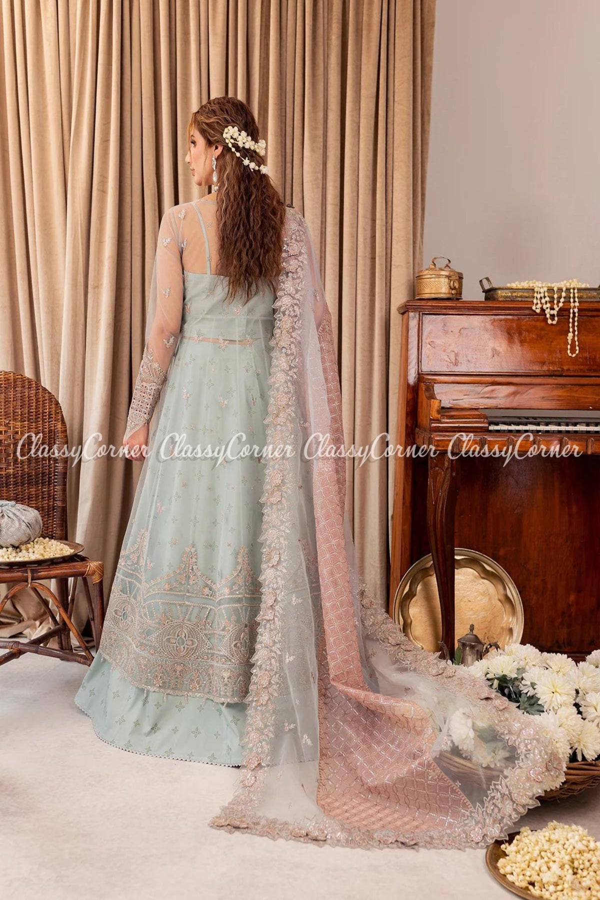 pakistani wedding party outfits