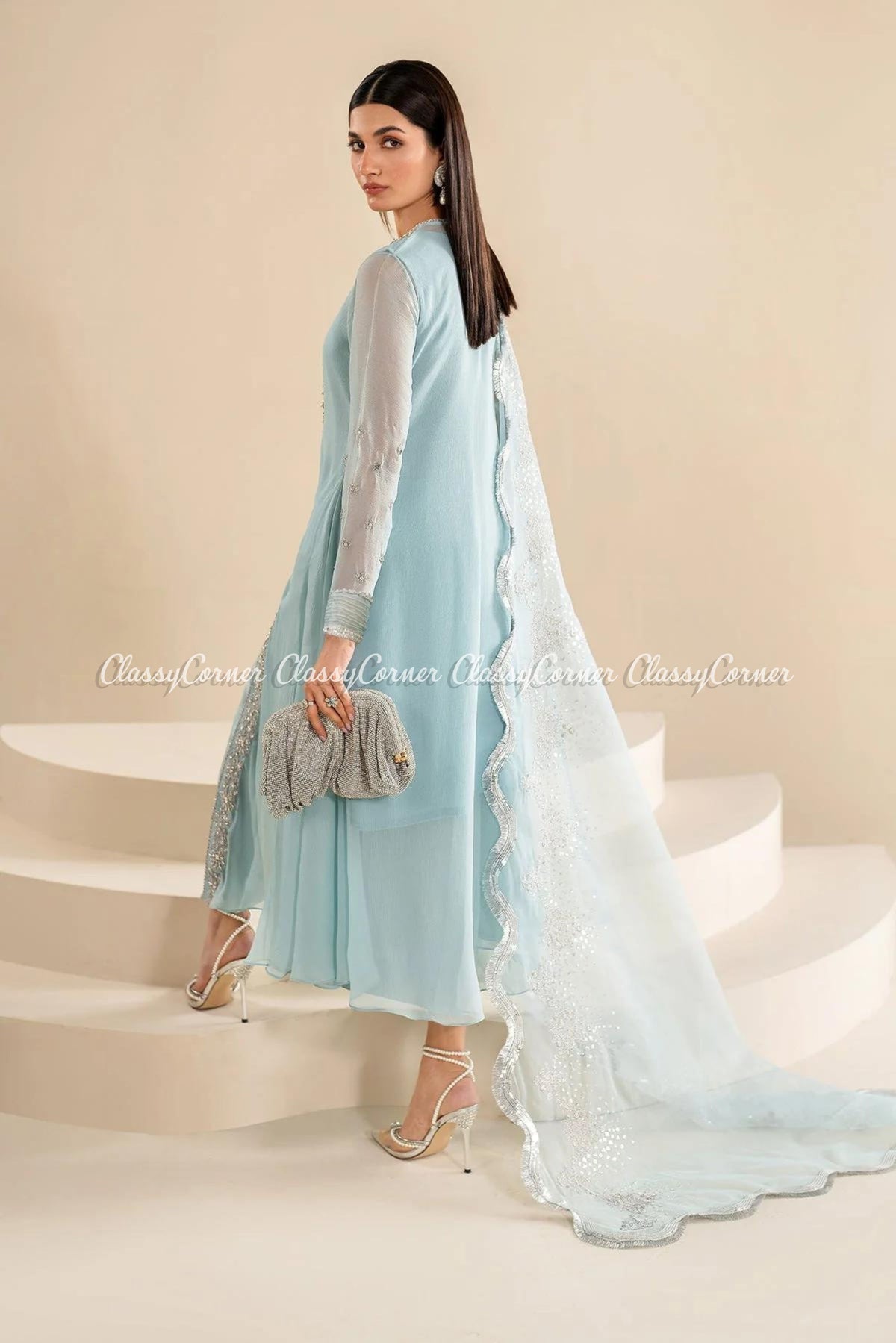 pakistani wedding women outfits