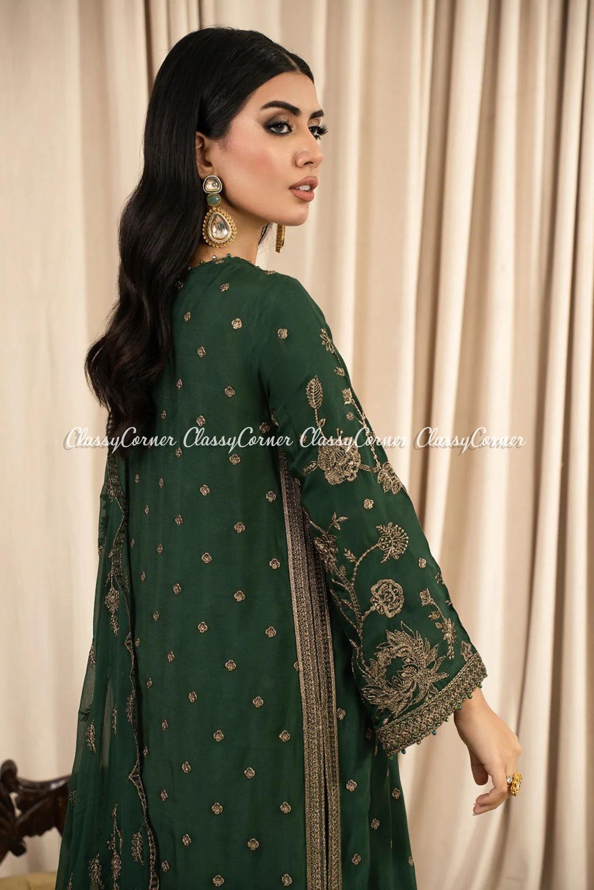 Pakistani Readymade Suits Online for weddings