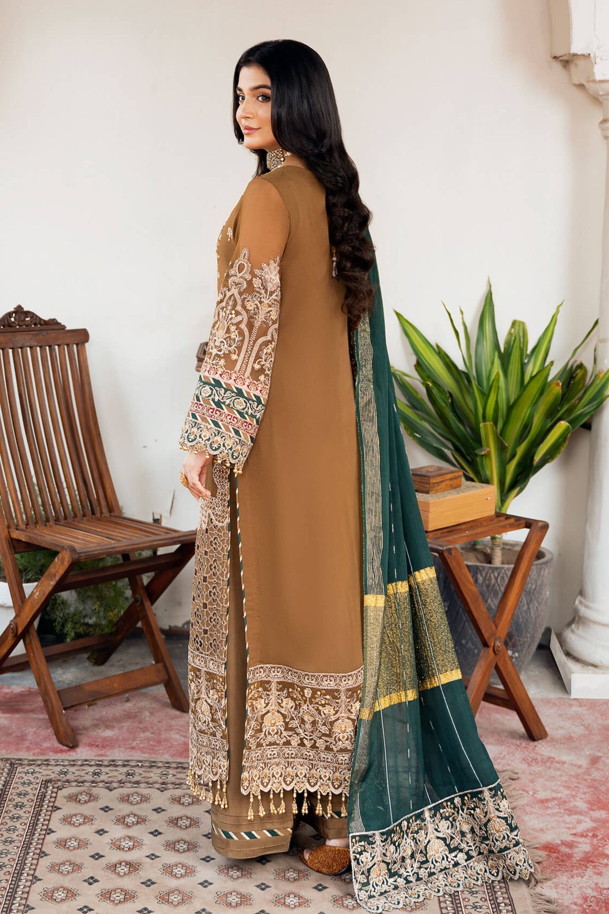 Pakistani Party Wear Suits For Weddings