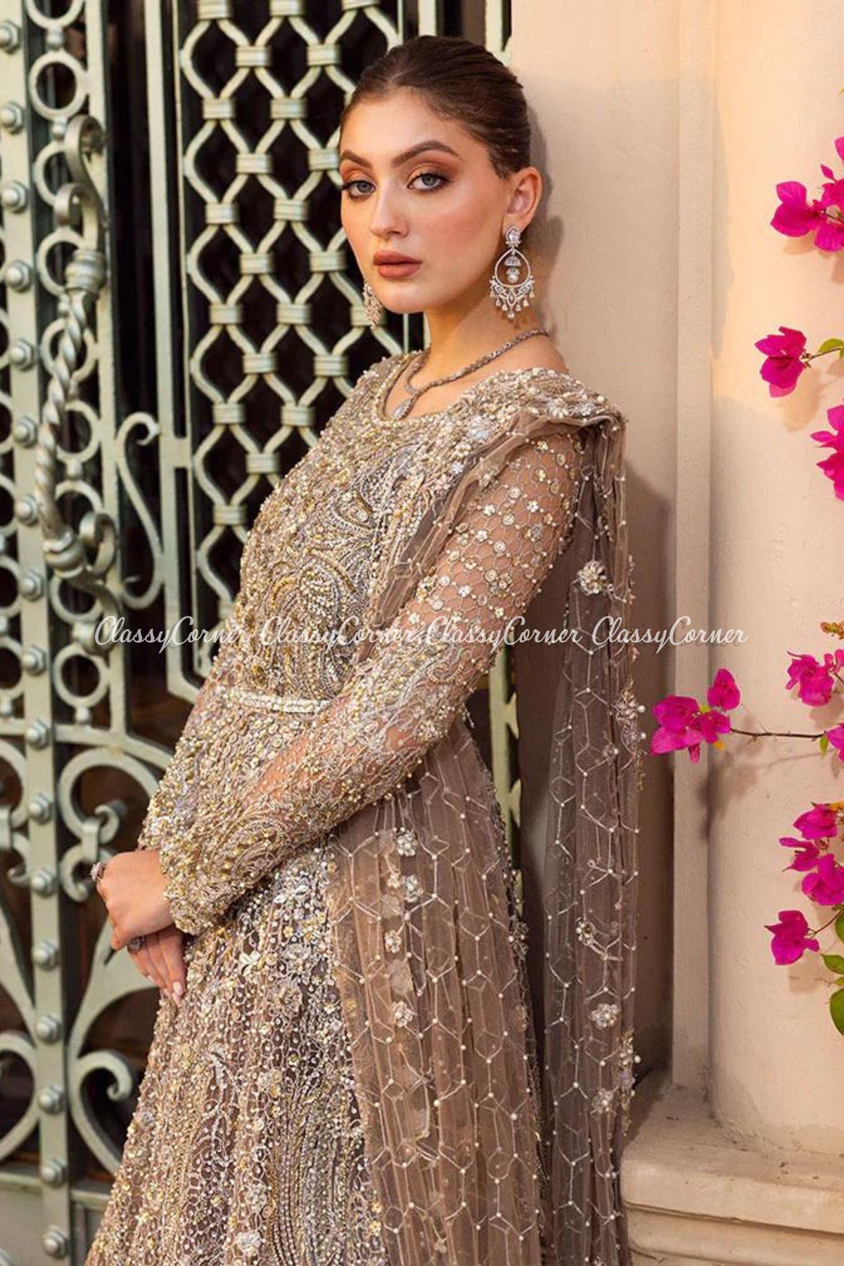 latest wedding outfits pakistani