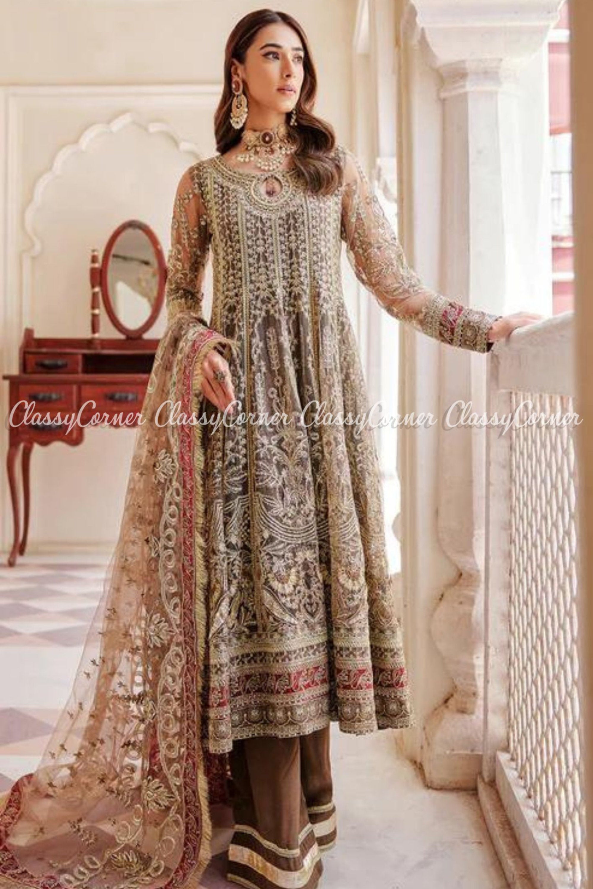 Latest Pakistani frocks designs and unique ideas for 2020