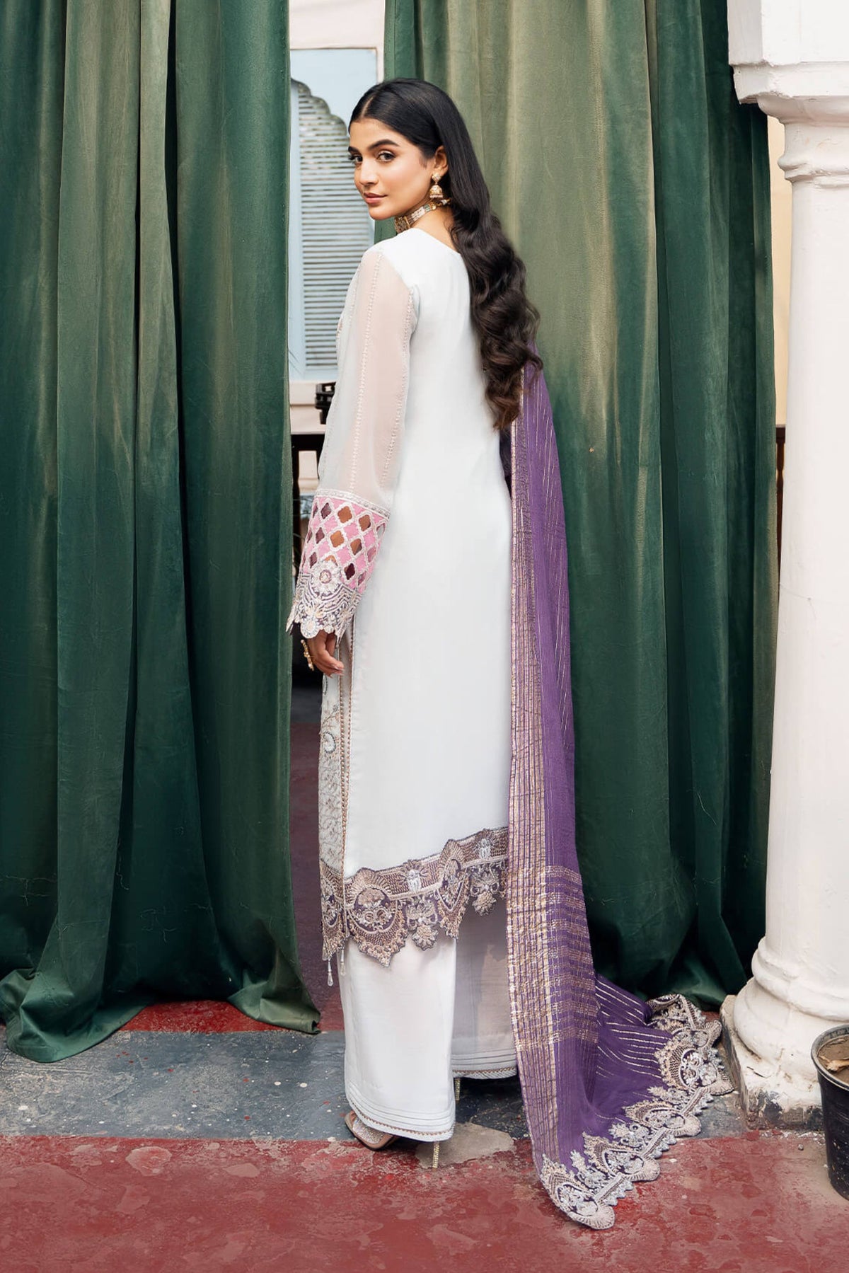 Pakistani Party Wear Suits For Weddings